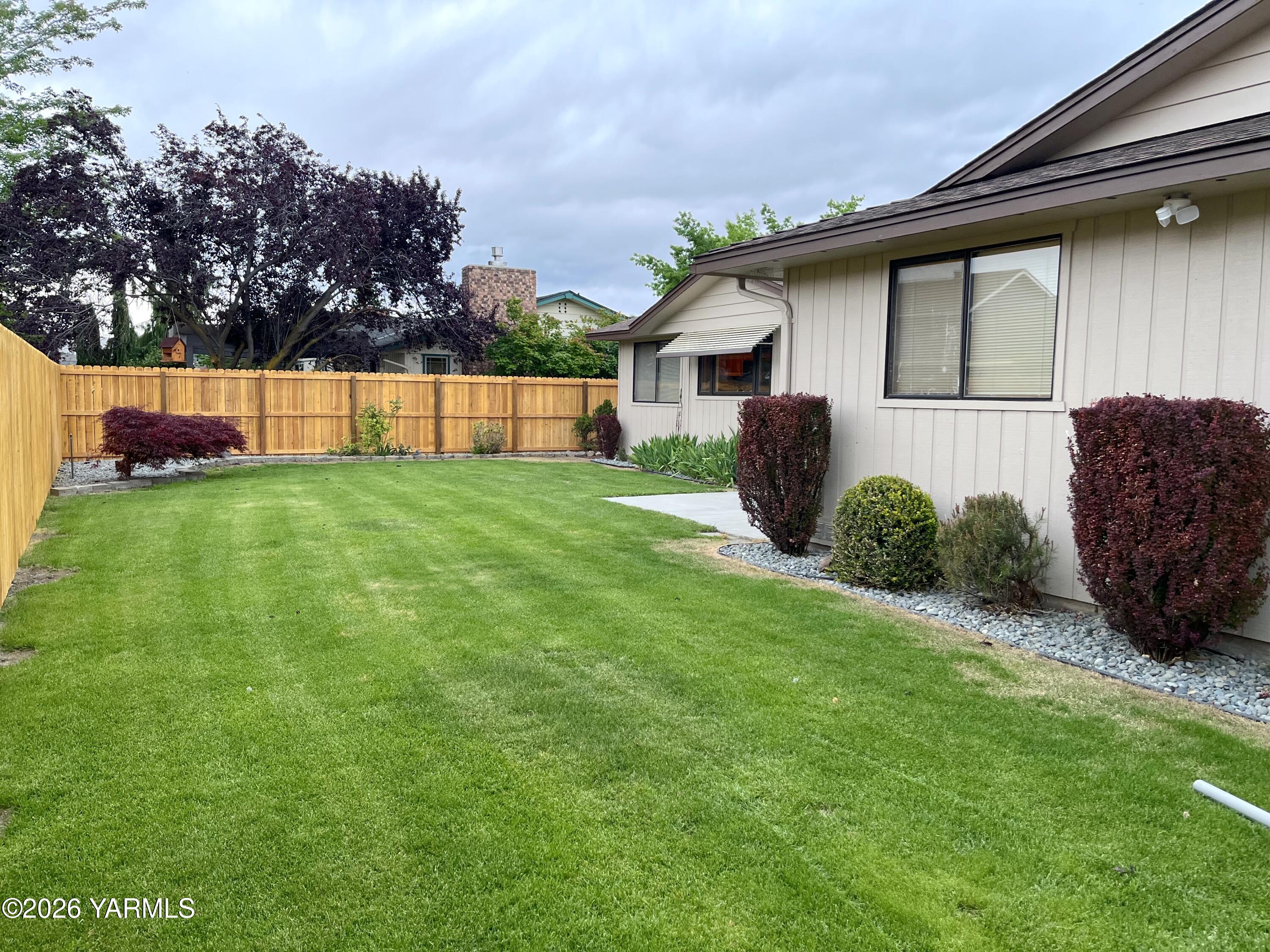 705 S 57th Ave