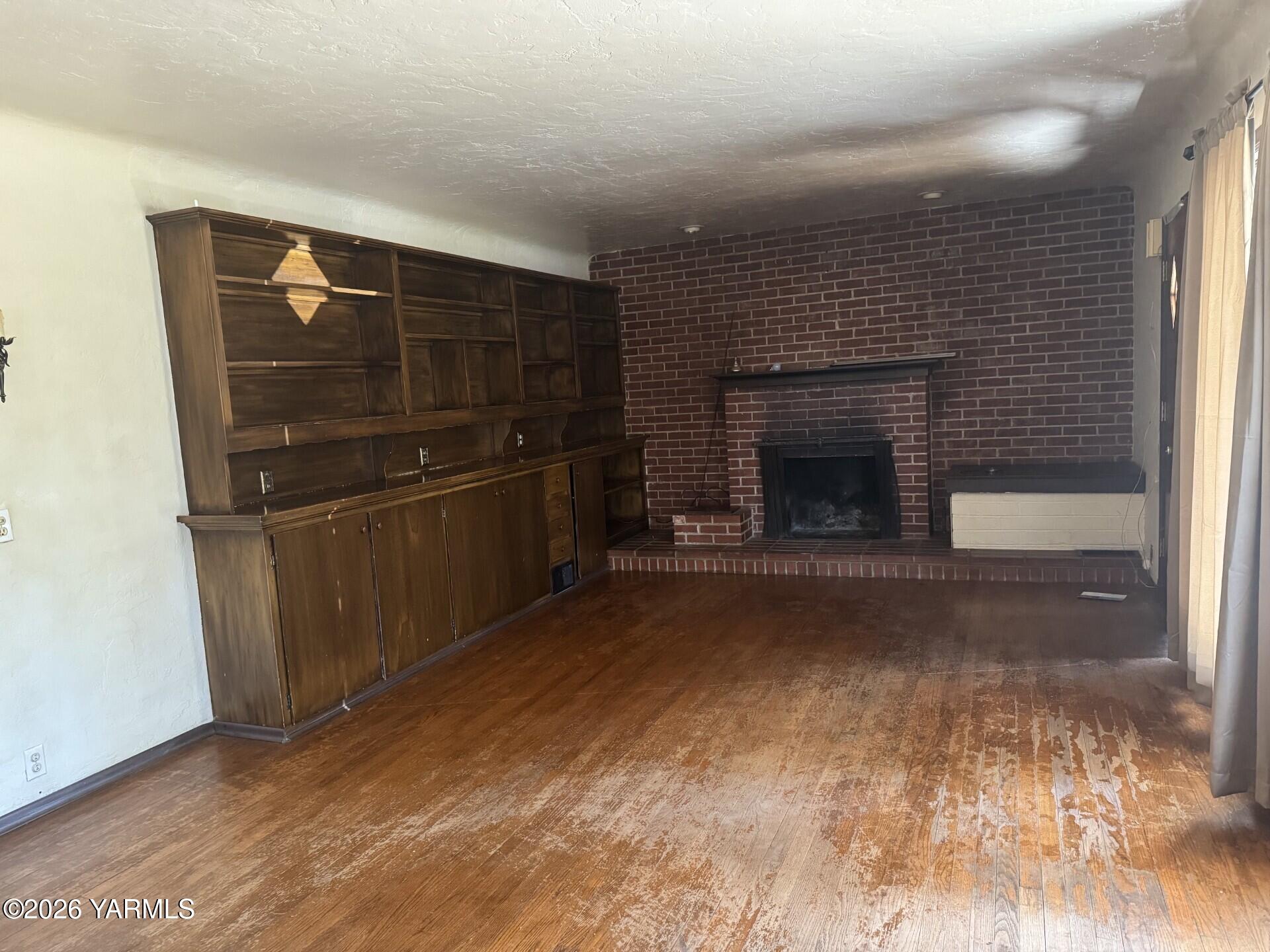 313 N 27th Ave