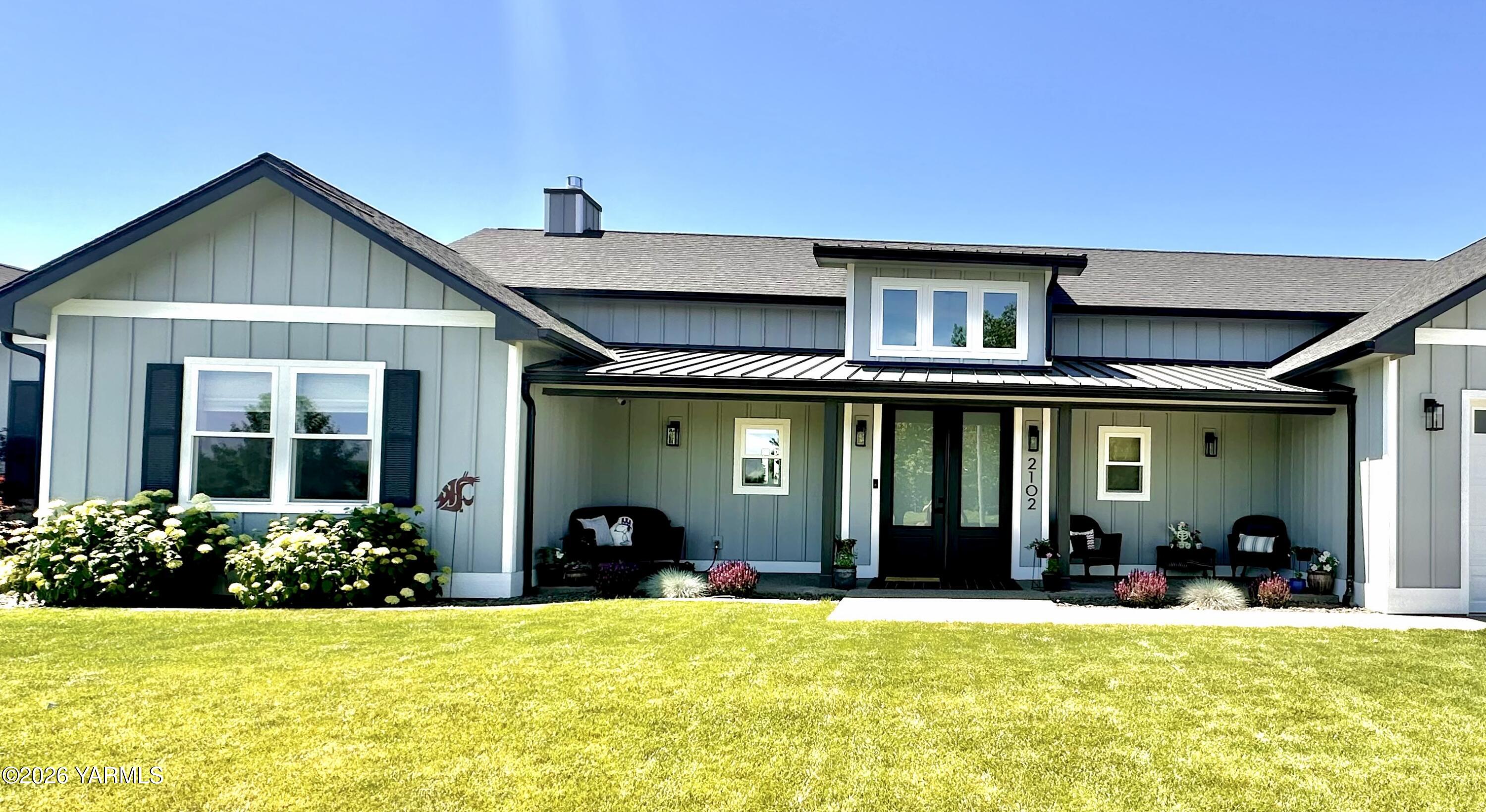 2102 S 96th Ave