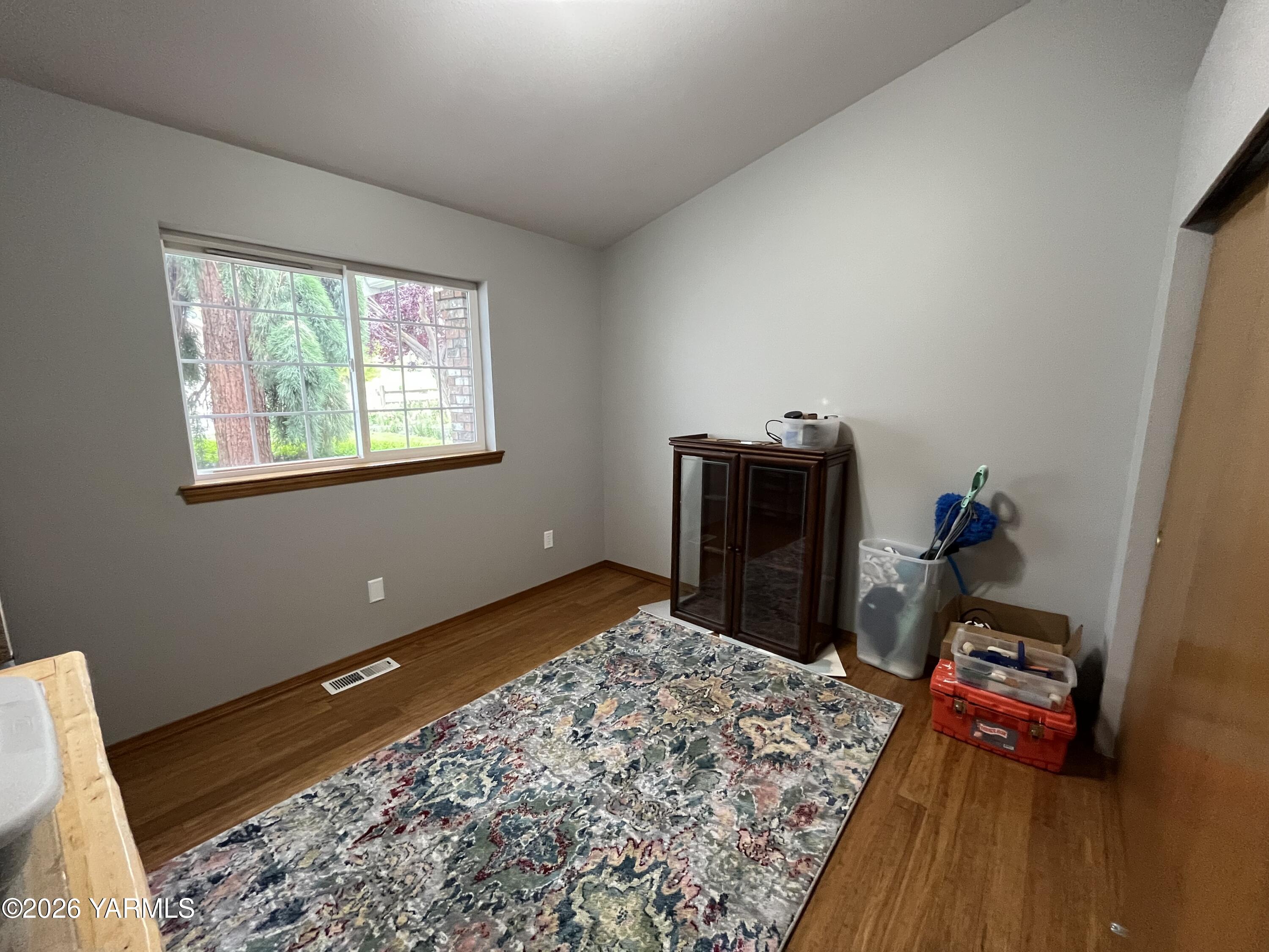 1603 W Orchard Ave
