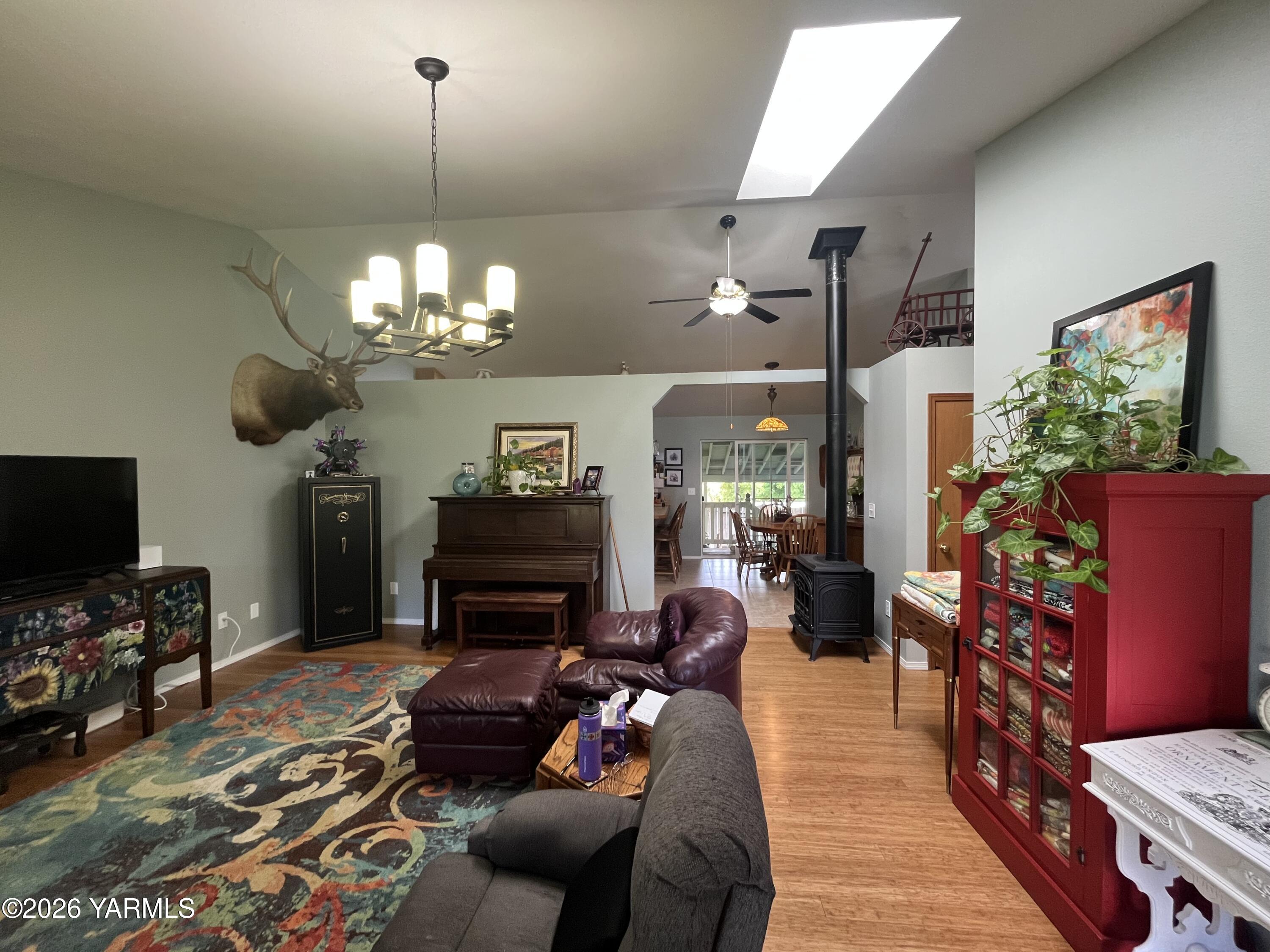1603 W Orchard Ave