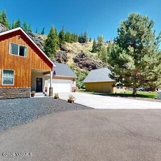 16331 Washington 410 Ave
