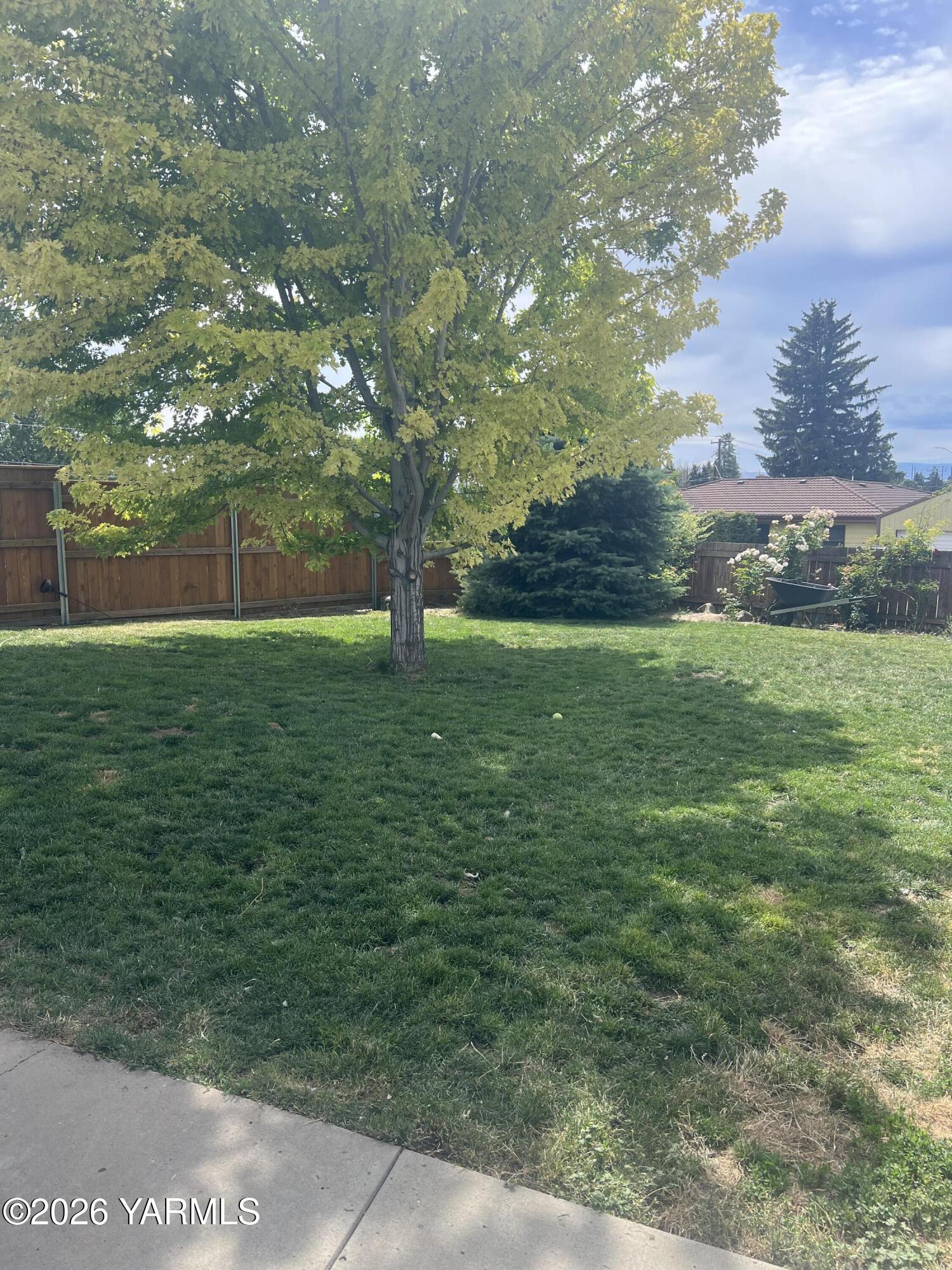421 S 59th Ave