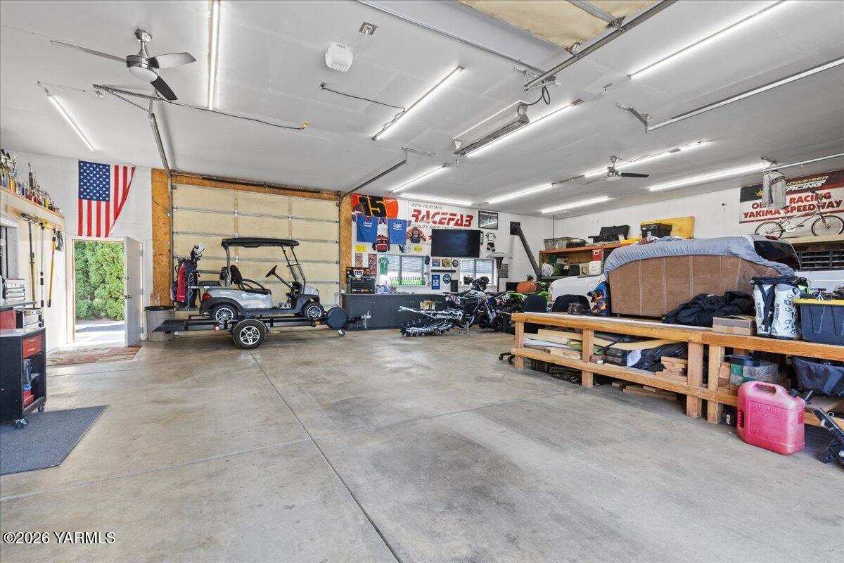 82 E Gleed Rd