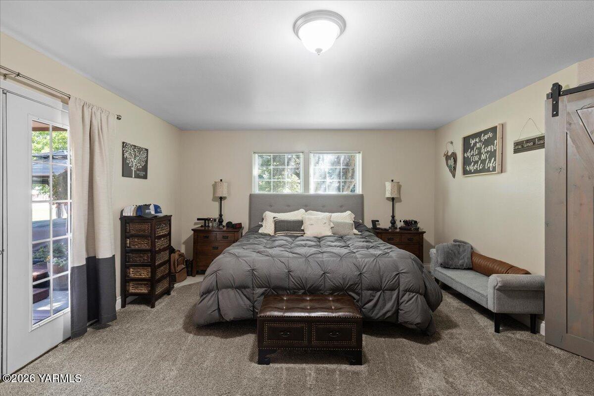 82 E Gleed Rd