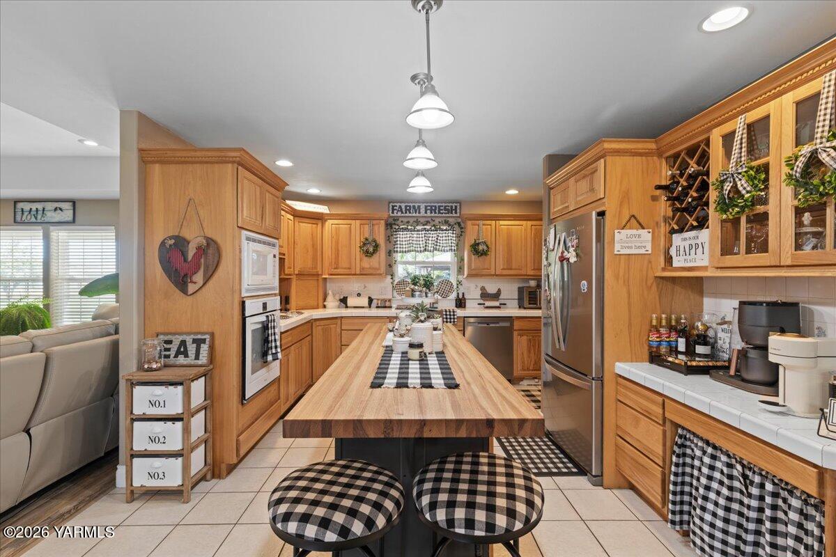 82 E Gleed Rd
