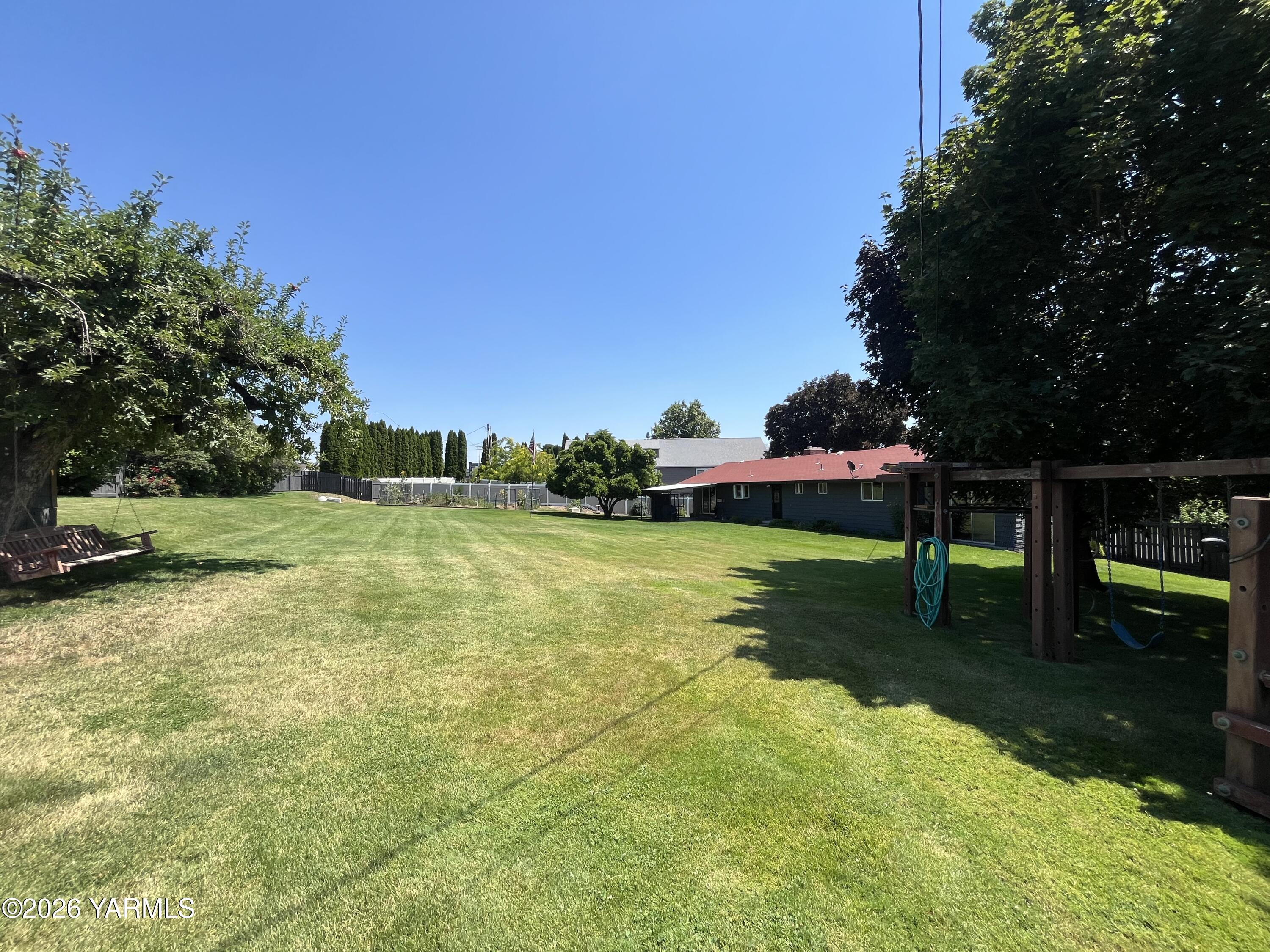 4307 Marylin Dr