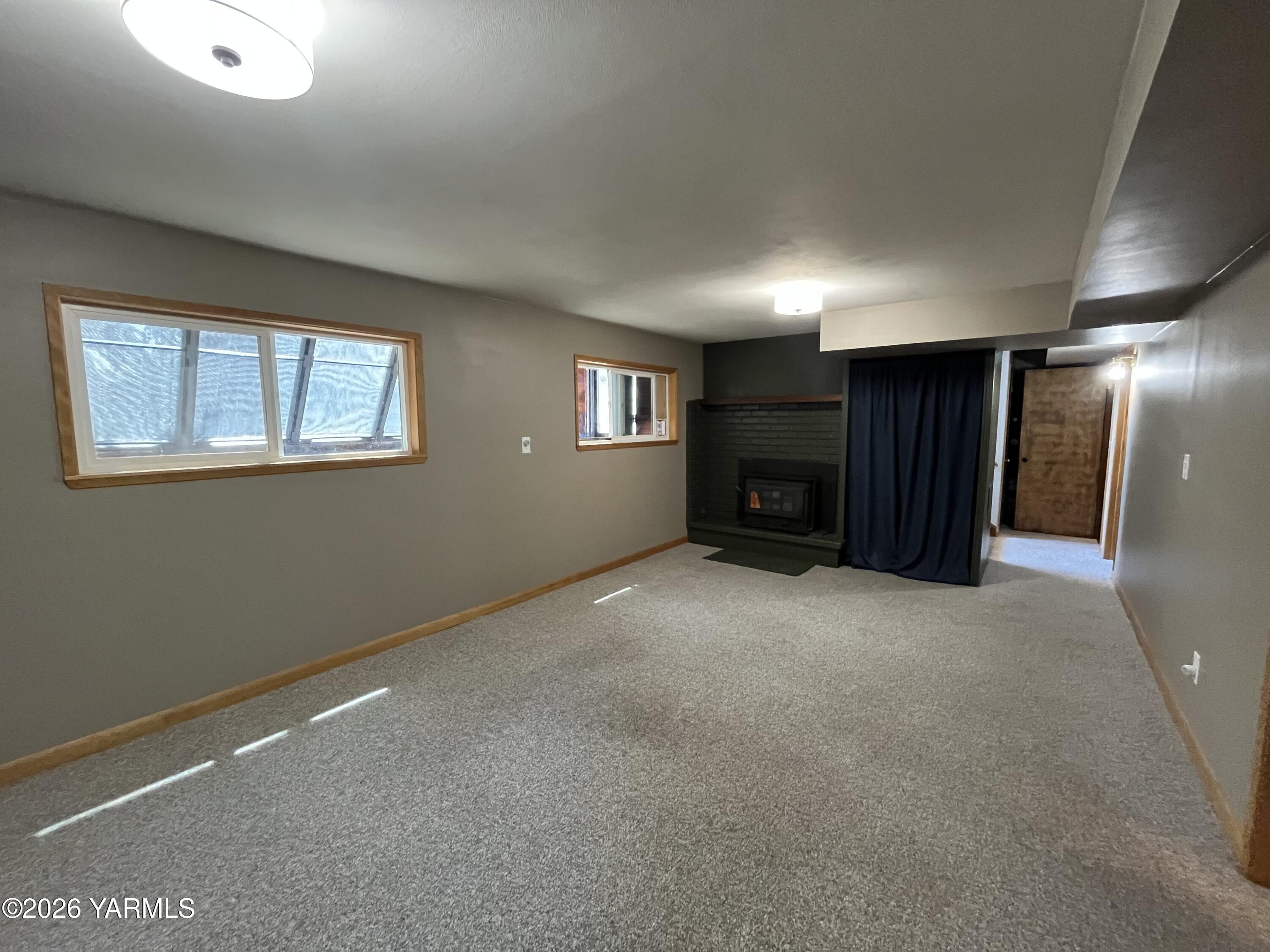 4307 Marylin Dr
