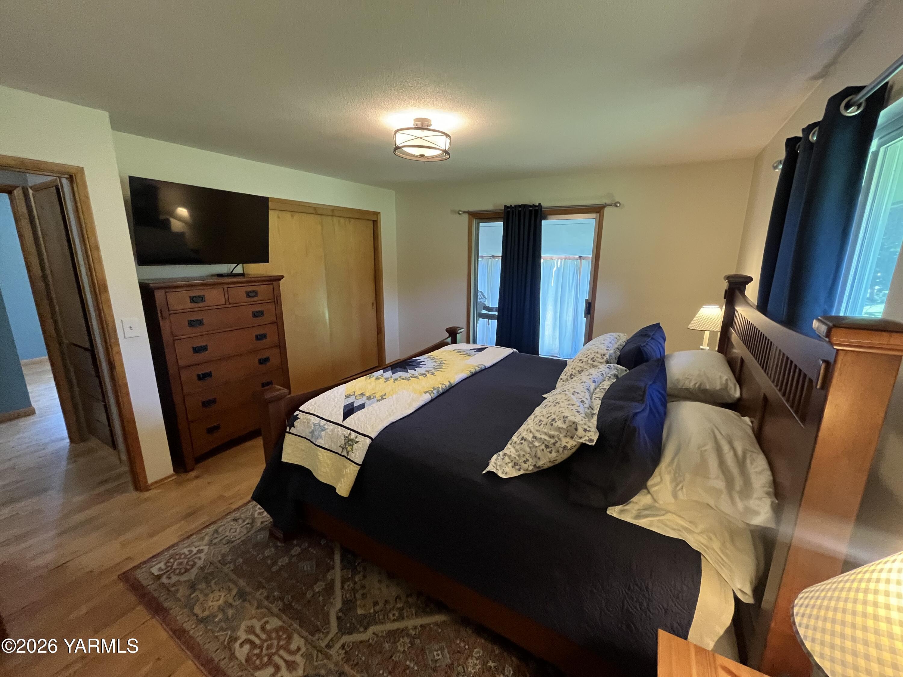 4307 Marylin Dr