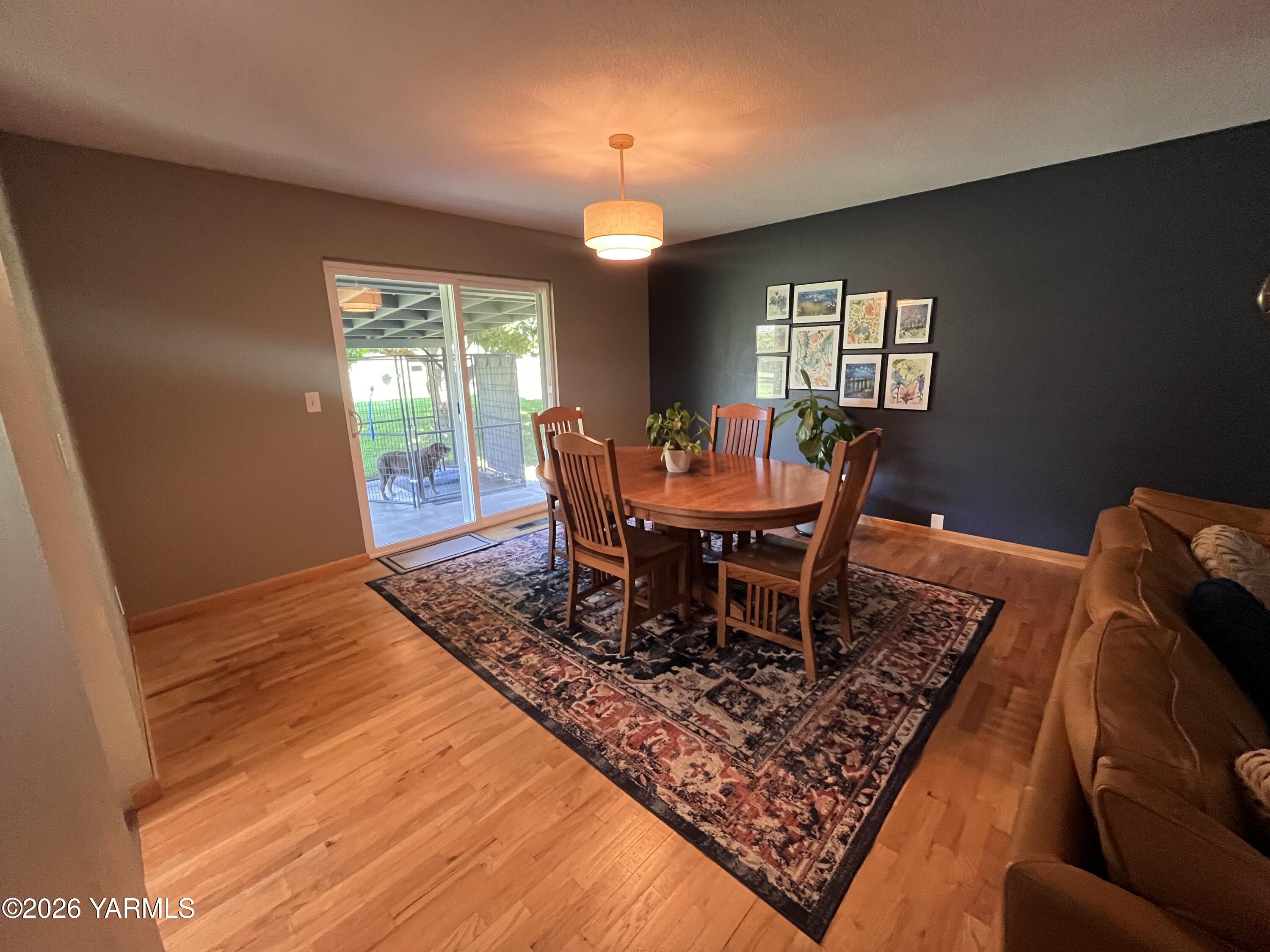 4307 Marylin Dr