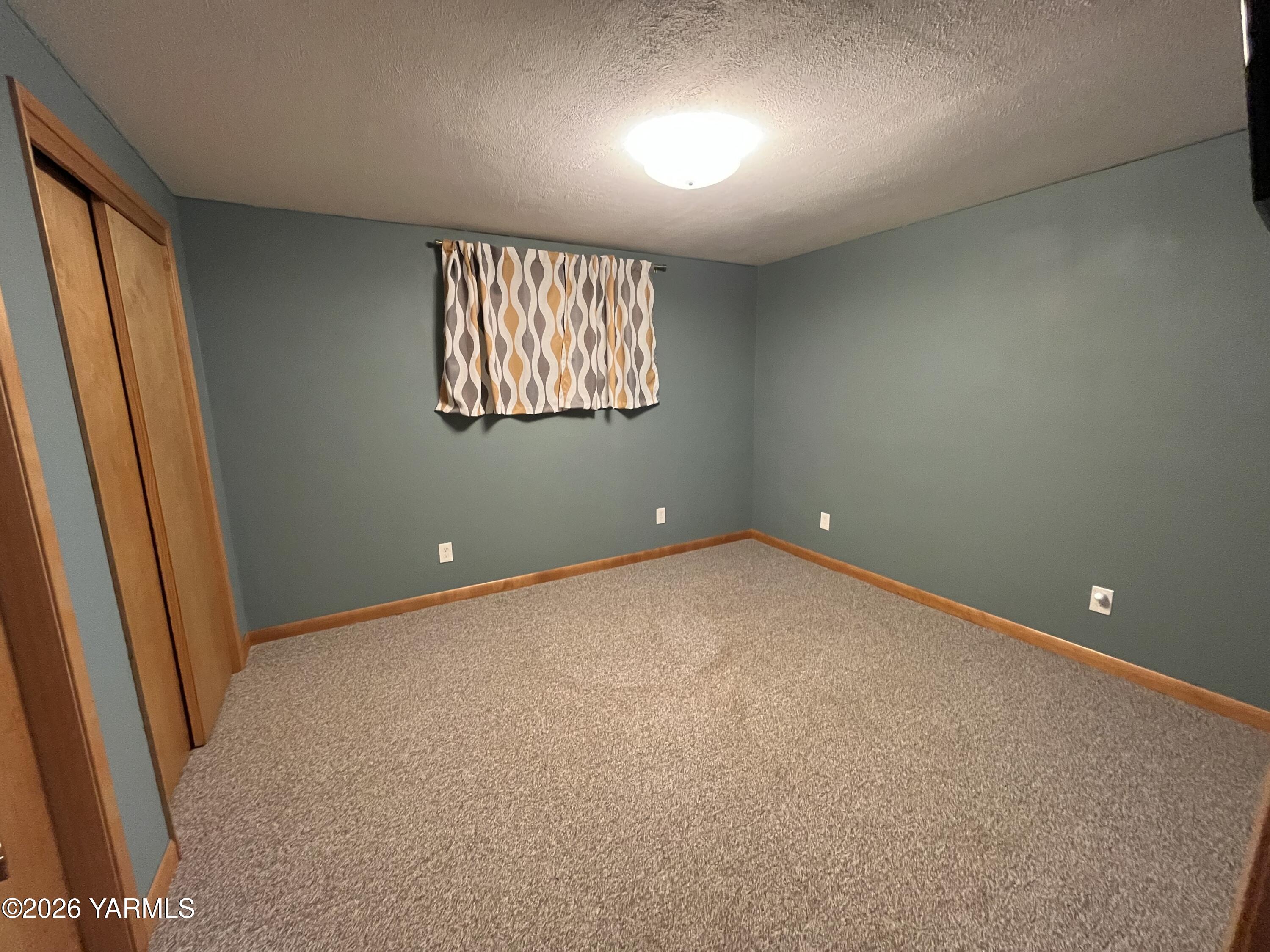 4307 Marylin Dr