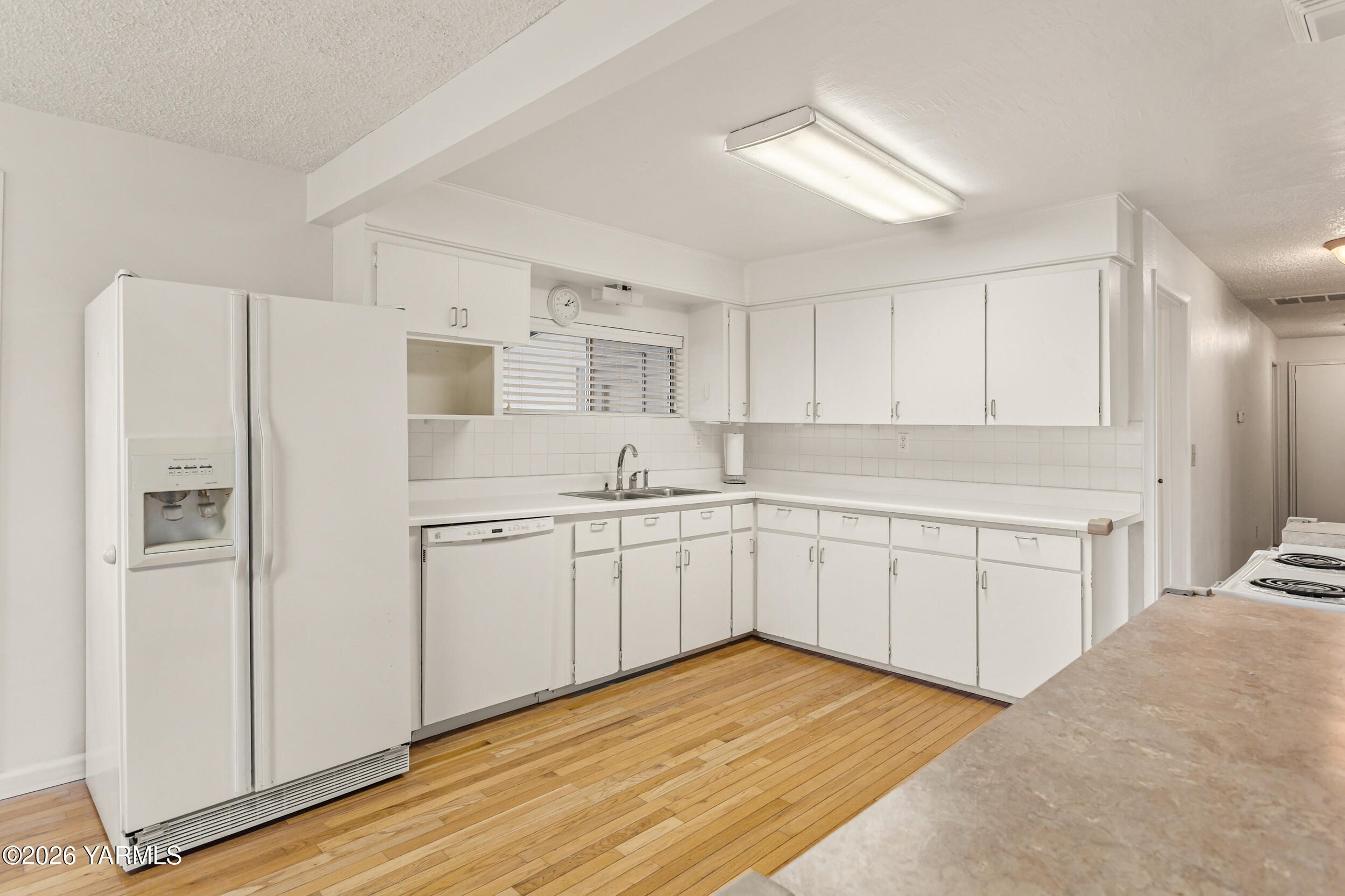 302 W Selah Ave