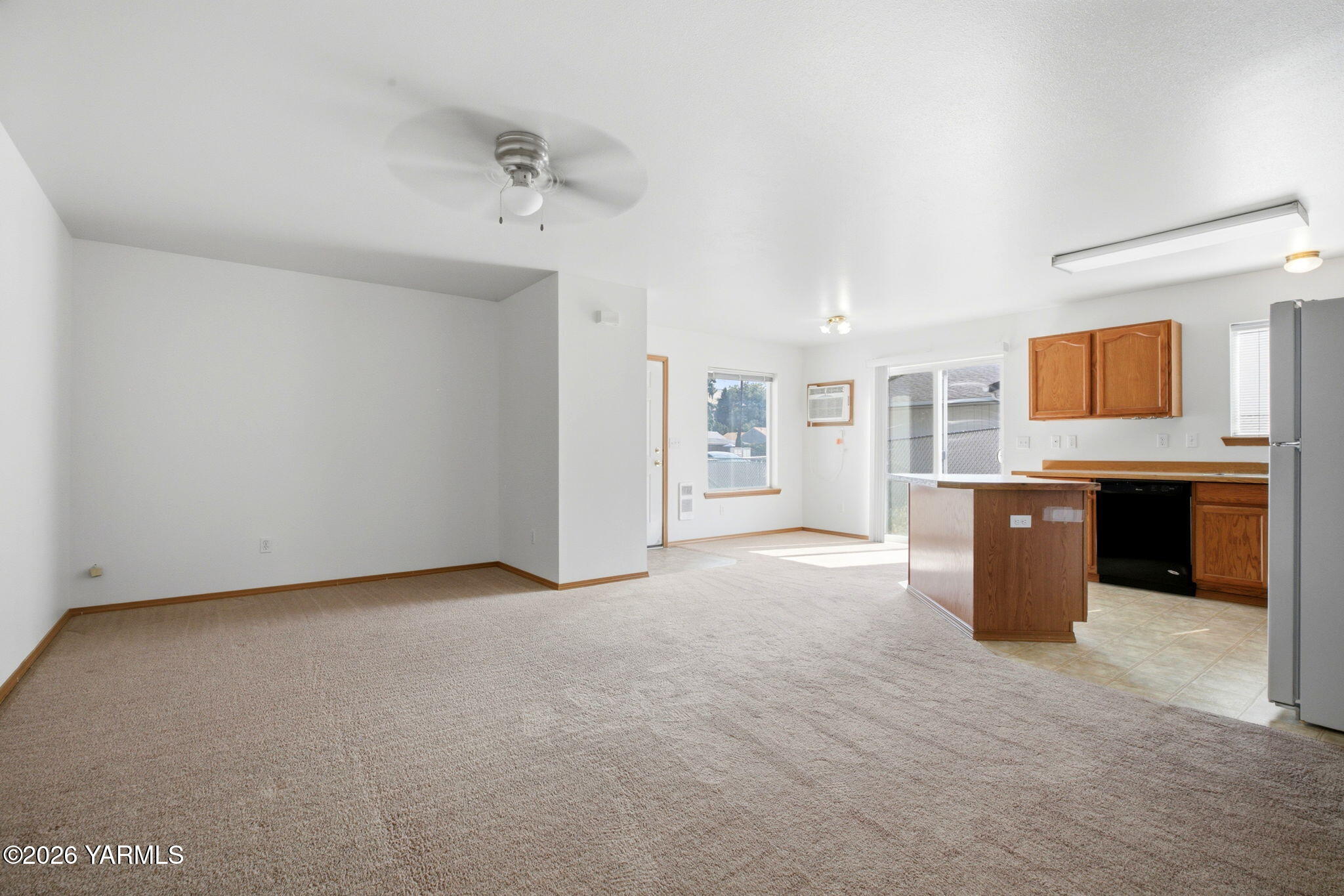10216 Old Naches Hwy Unit: 10216-10236