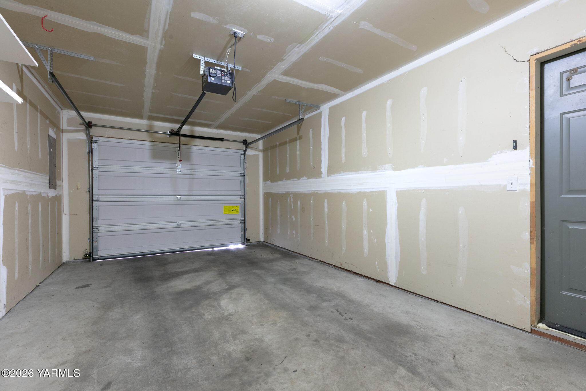 10216 Old Naches Hwy Unit: 10216-10236