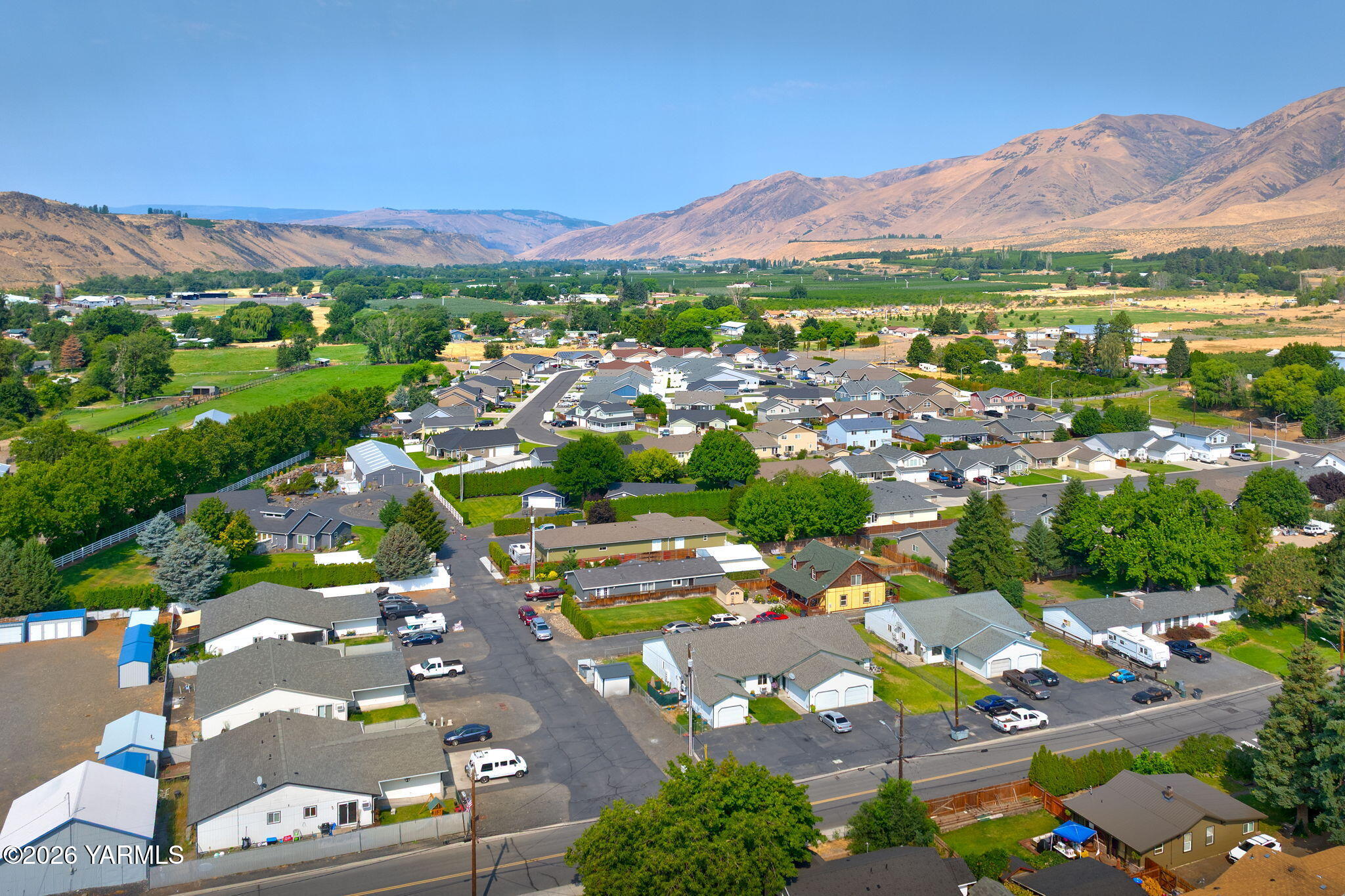 10216 Old Naches Hwy Unit: 10216-10236
