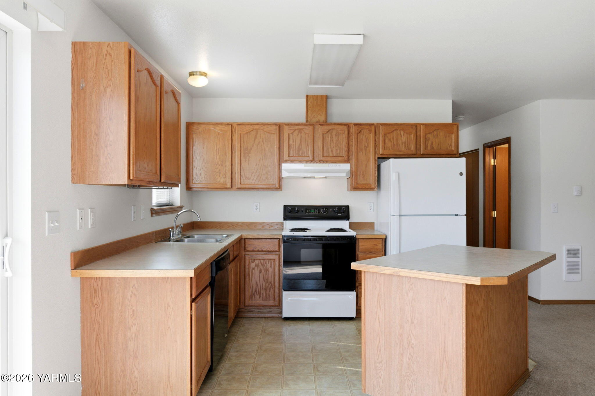 10216 Old Naches Hwy Unit: 10216-10236