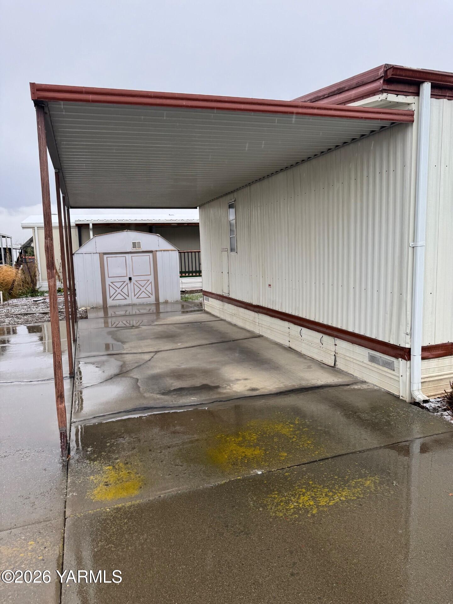 18 W Washington Ave Unit: 19