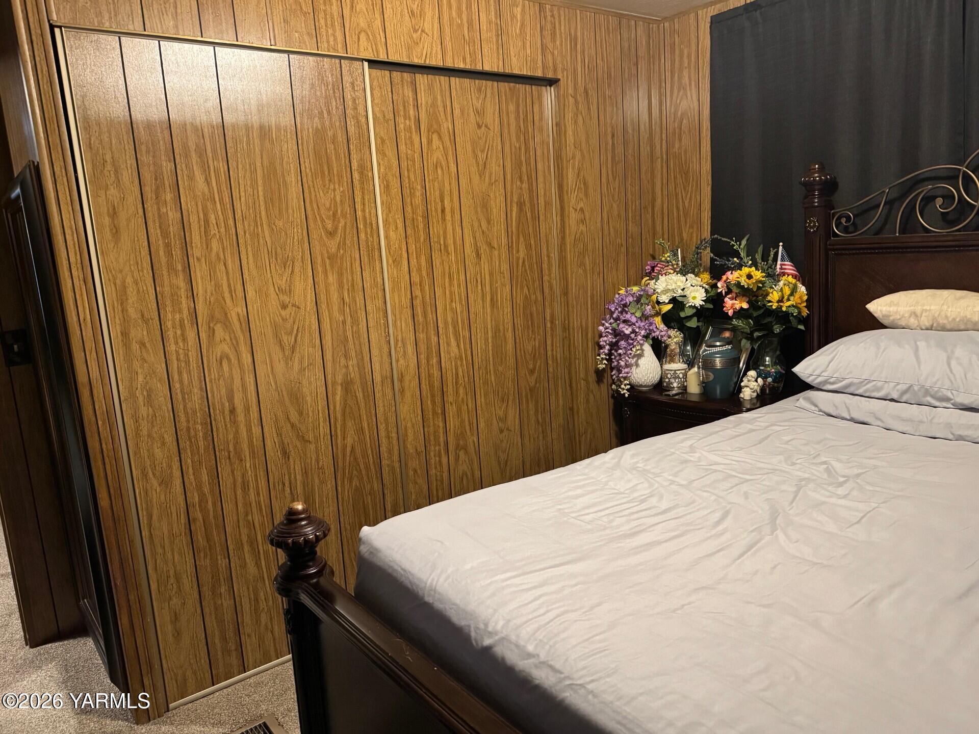 18 W Washington Ave Unit: 19