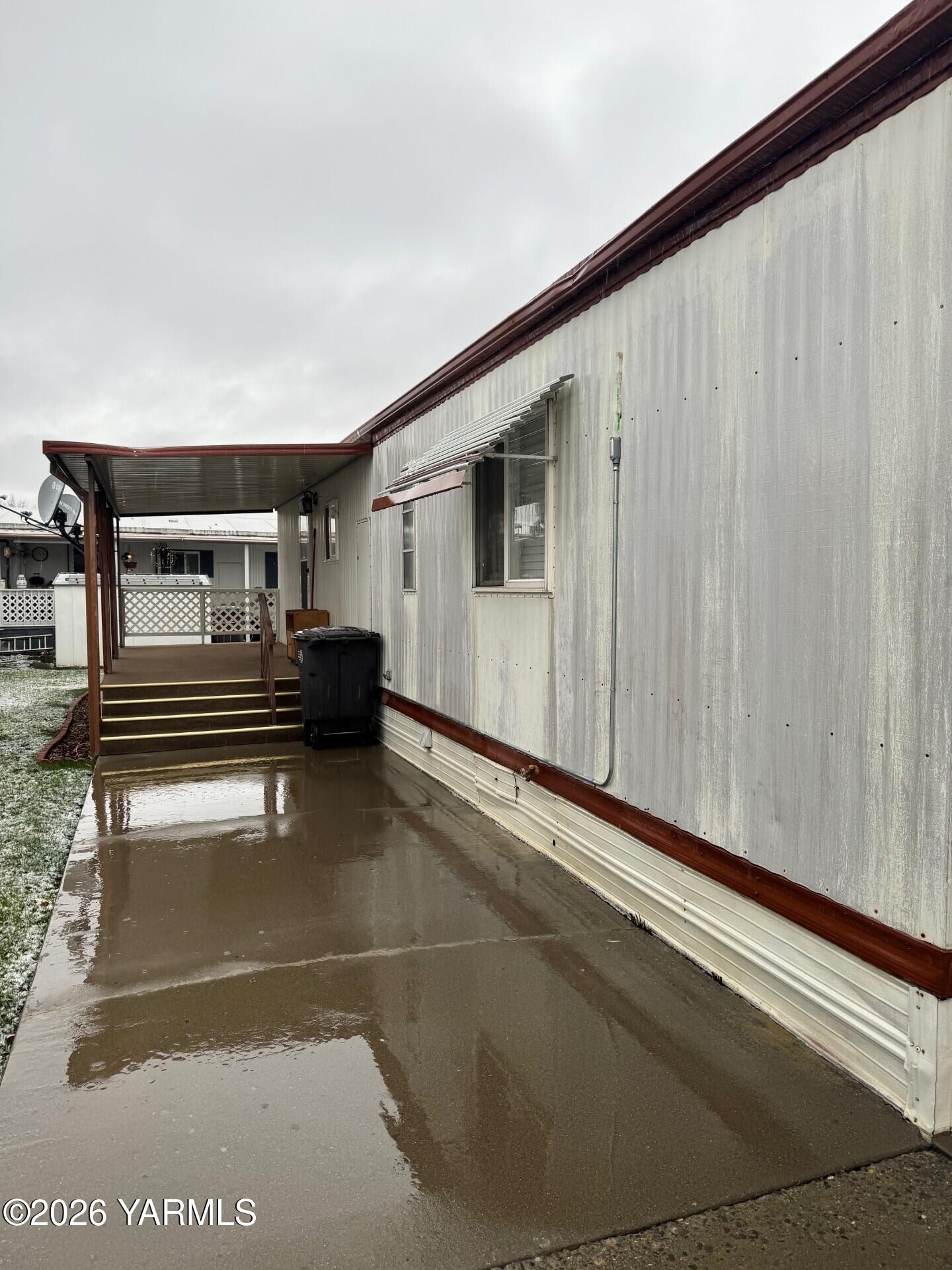 18 W Washington Ave Unit: 19