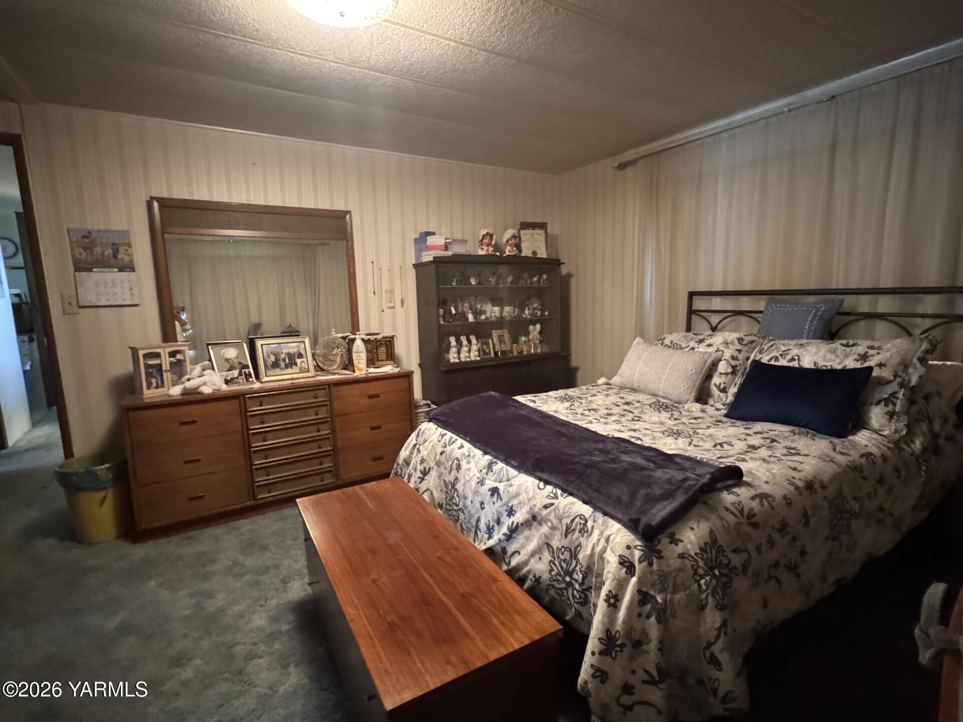 55 W Washington Ave Unit: 7