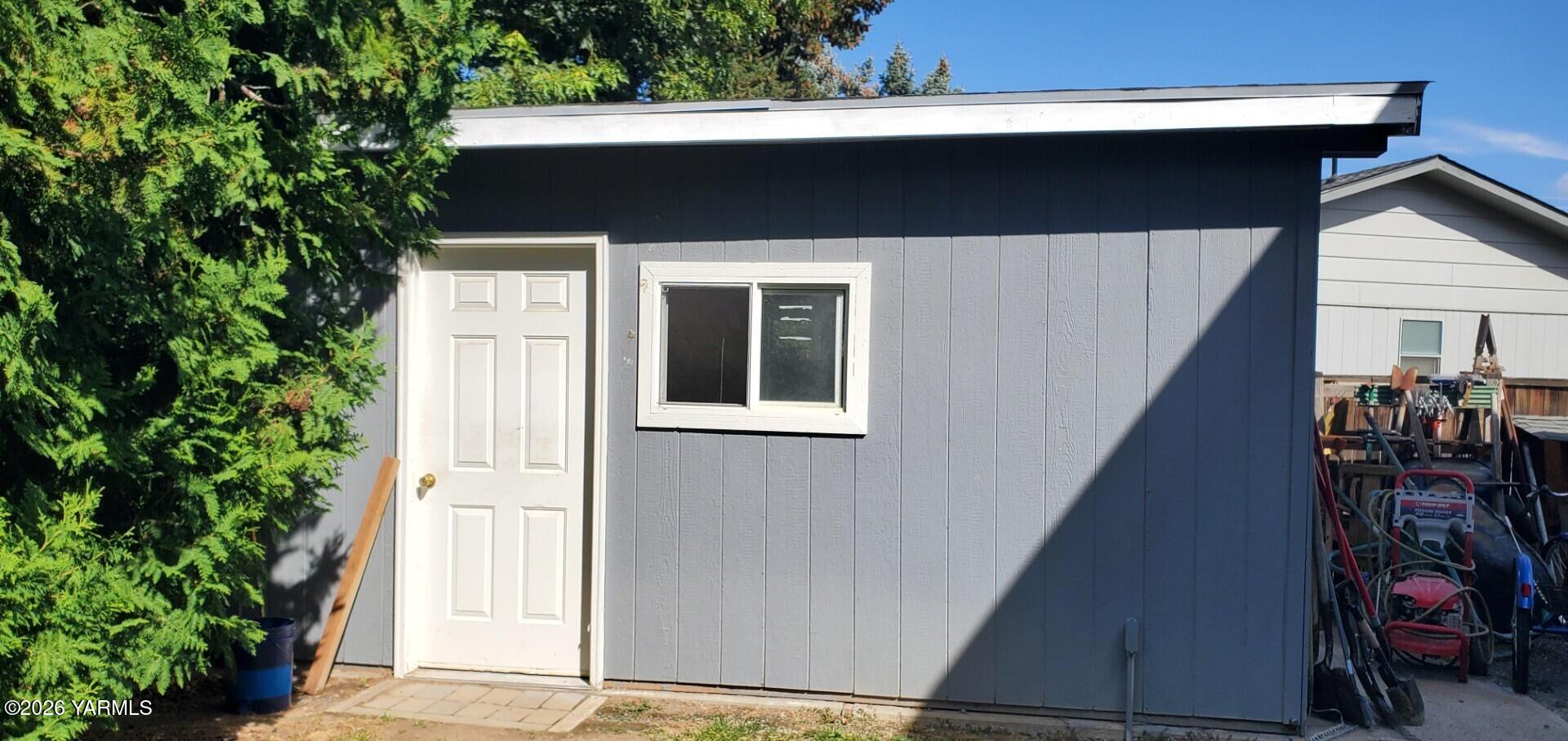 118 N 79th Ave