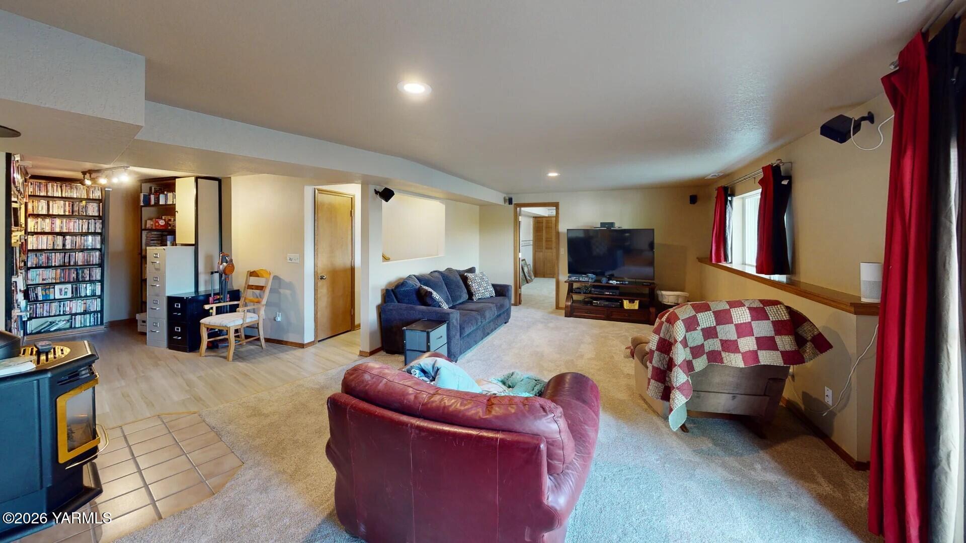 118 N 79th Ave