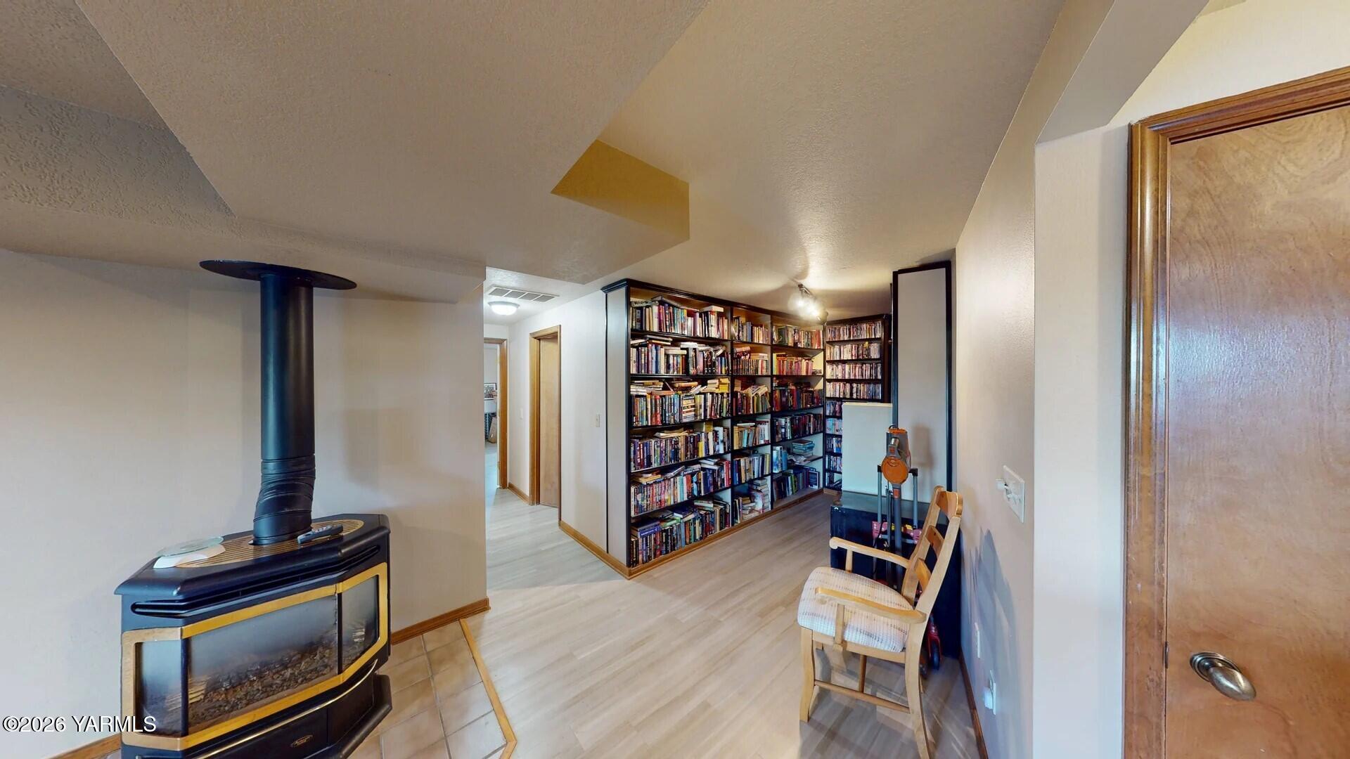 118 N 79th Ave