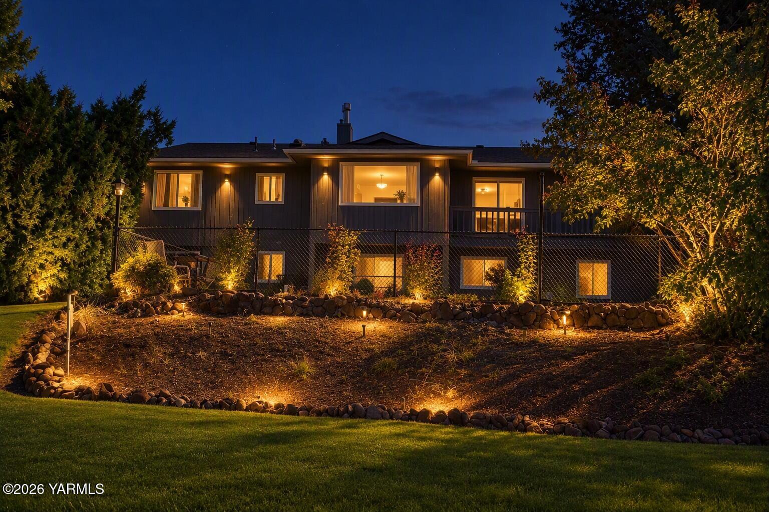 118 N 79th Ave