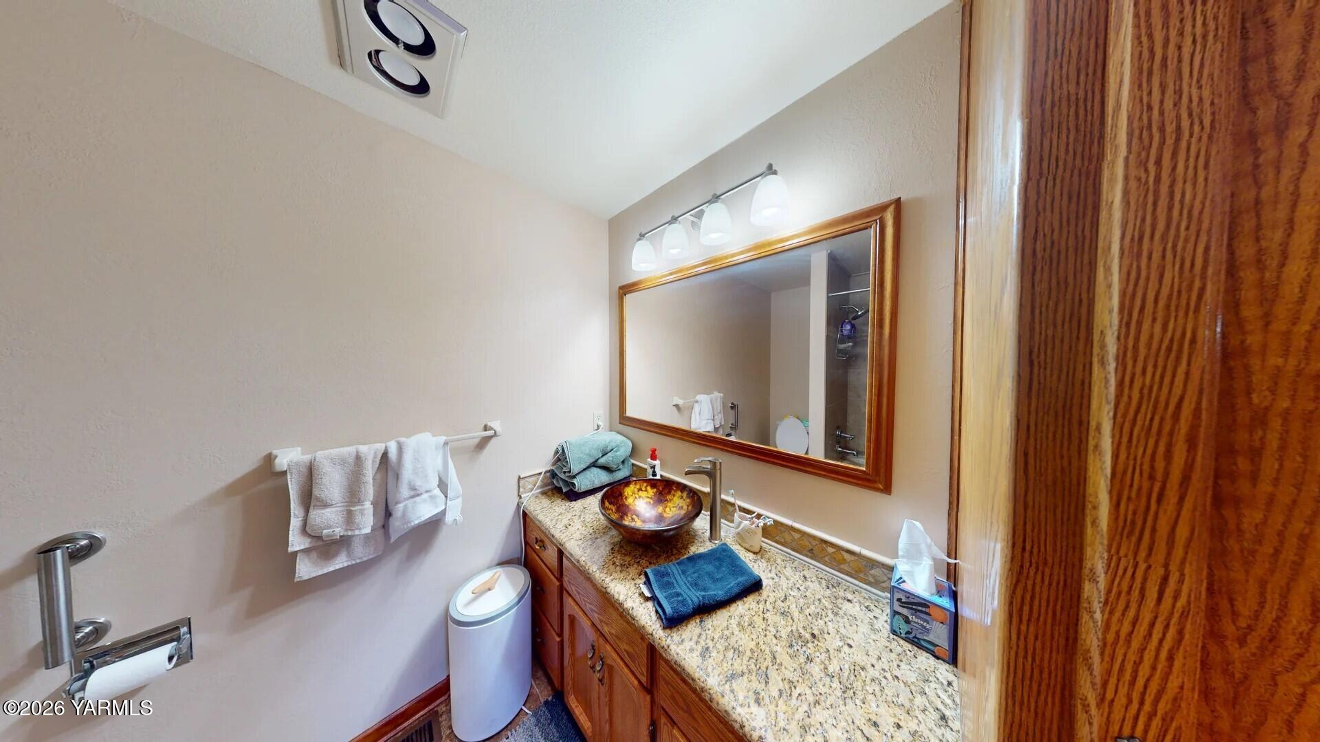 118 N 79th Ave