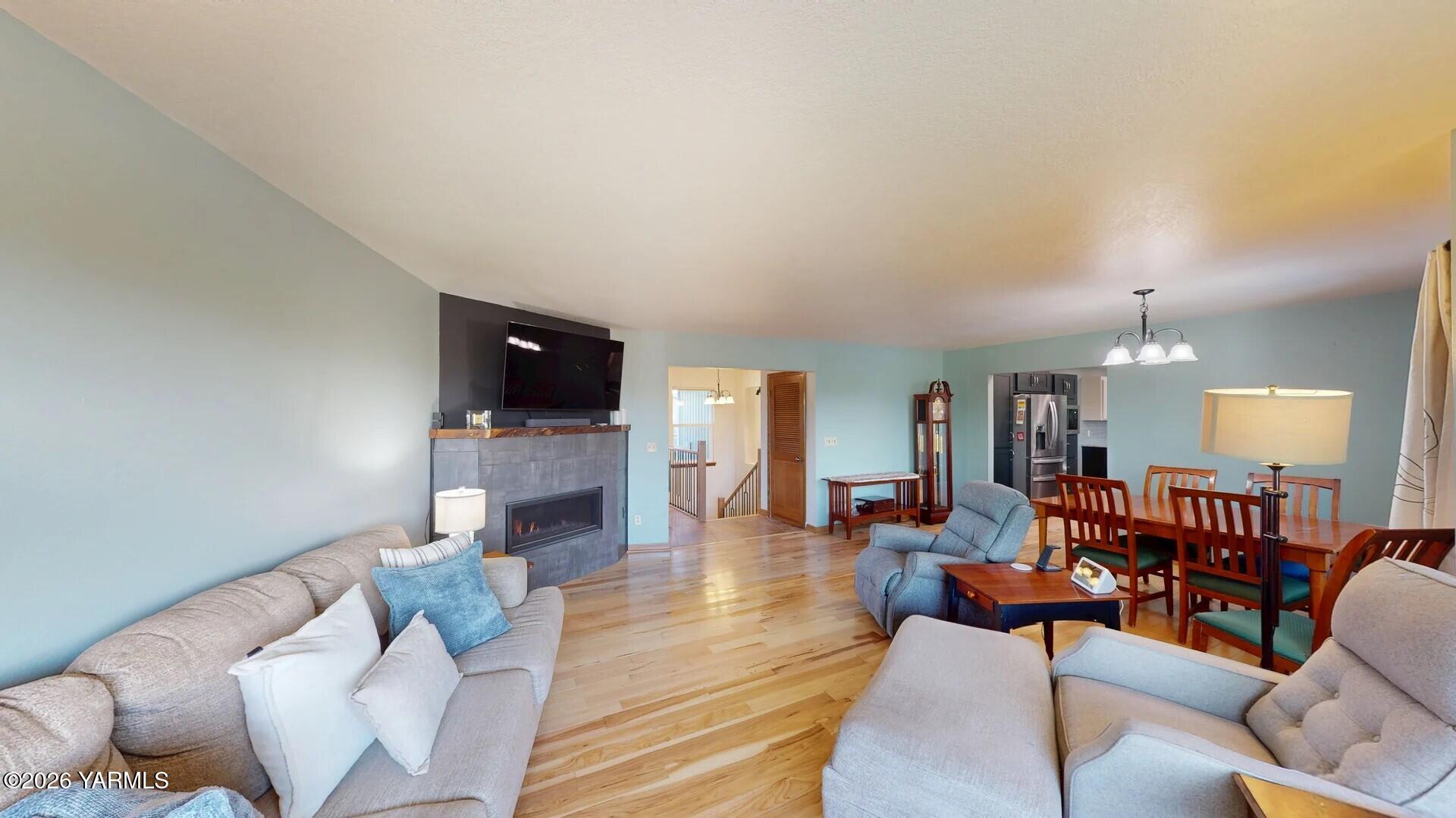 118 N 79th Ave