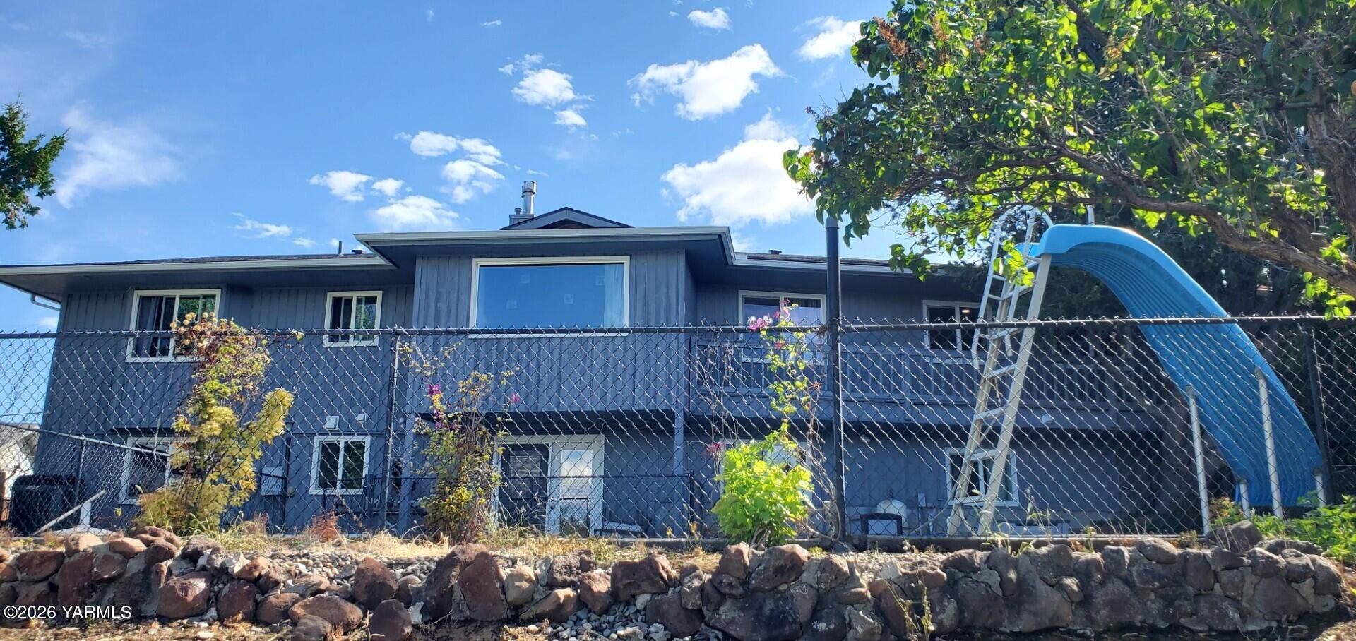 118 N 79th Ave