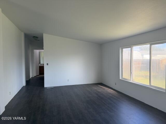 6104 Crestfields Rd