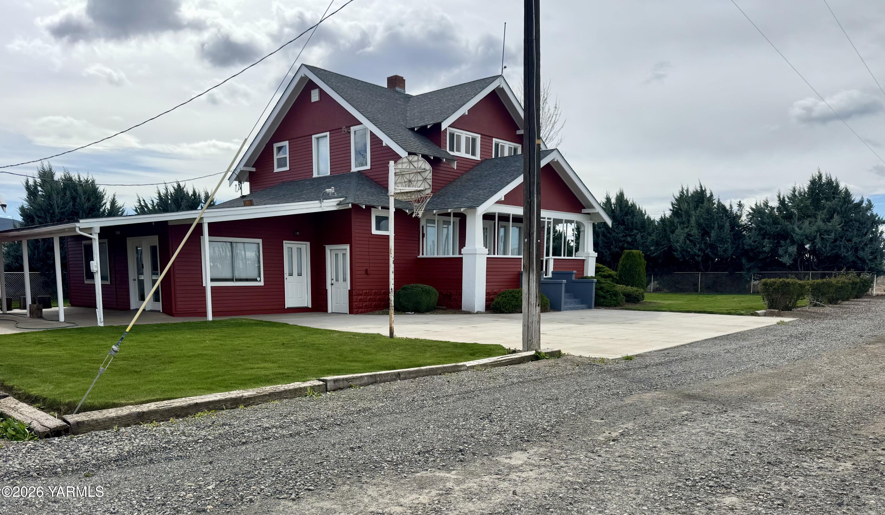7801 Campbell Rd, 1