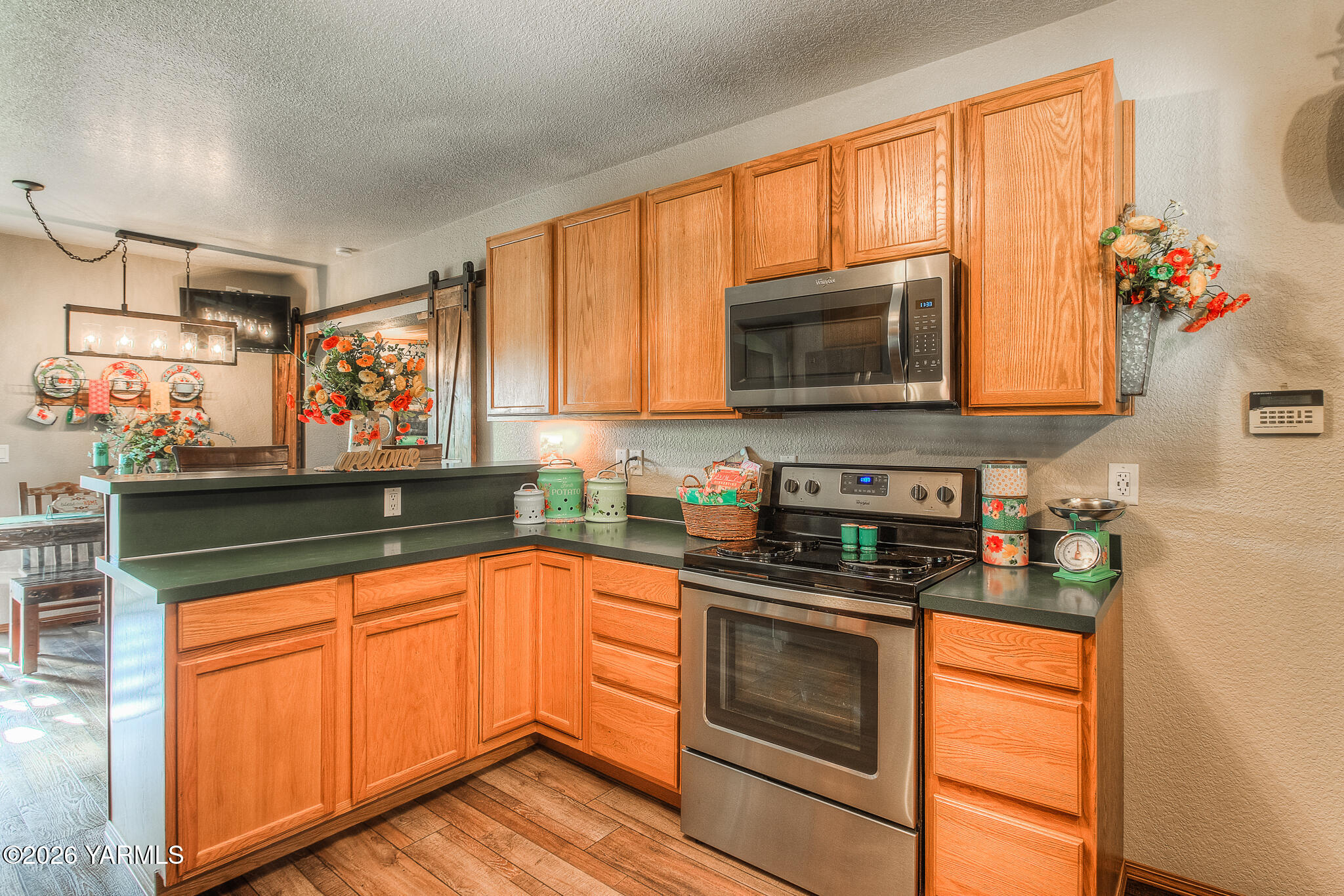 401 Mapleway Rd