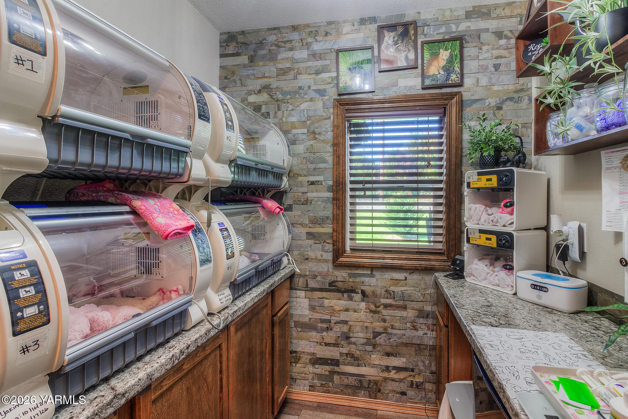401 Mapleway Rd