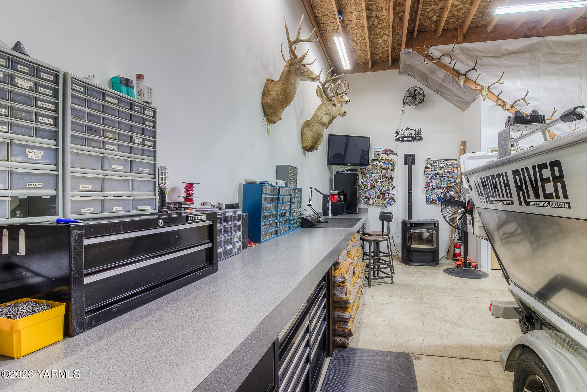 401 Mapleway Rd