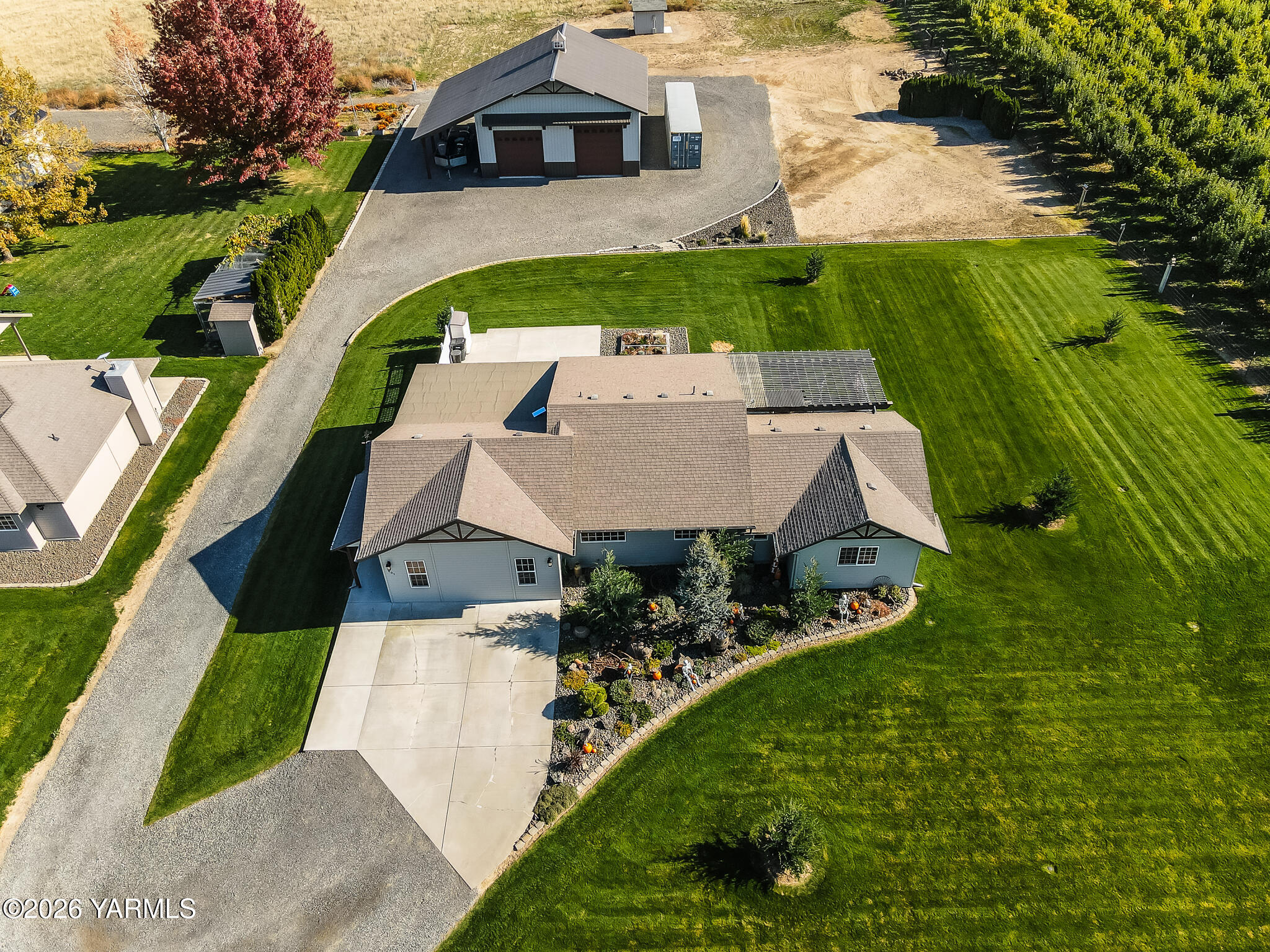 401 Mapleway Rd