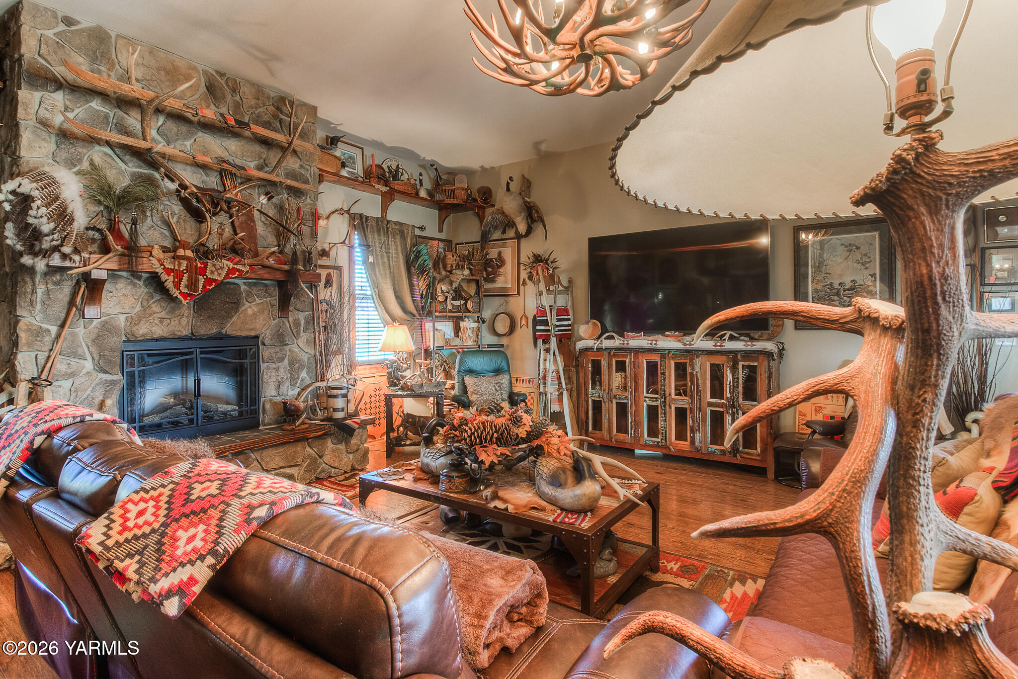 401 Mapleway Rd