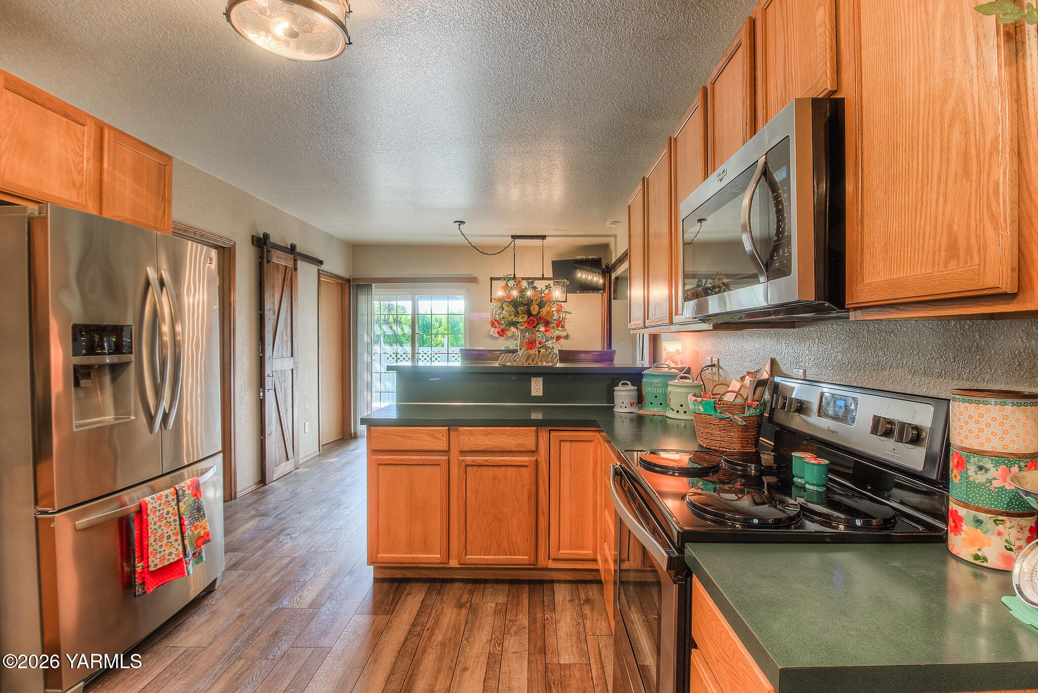 401 Mapleway Rd