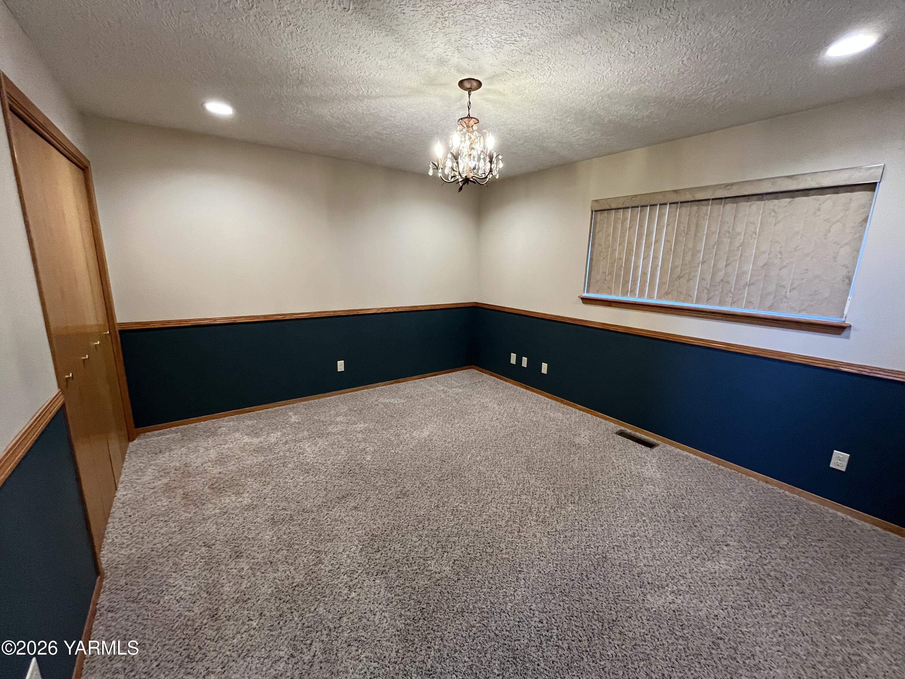 330 Parish Rd