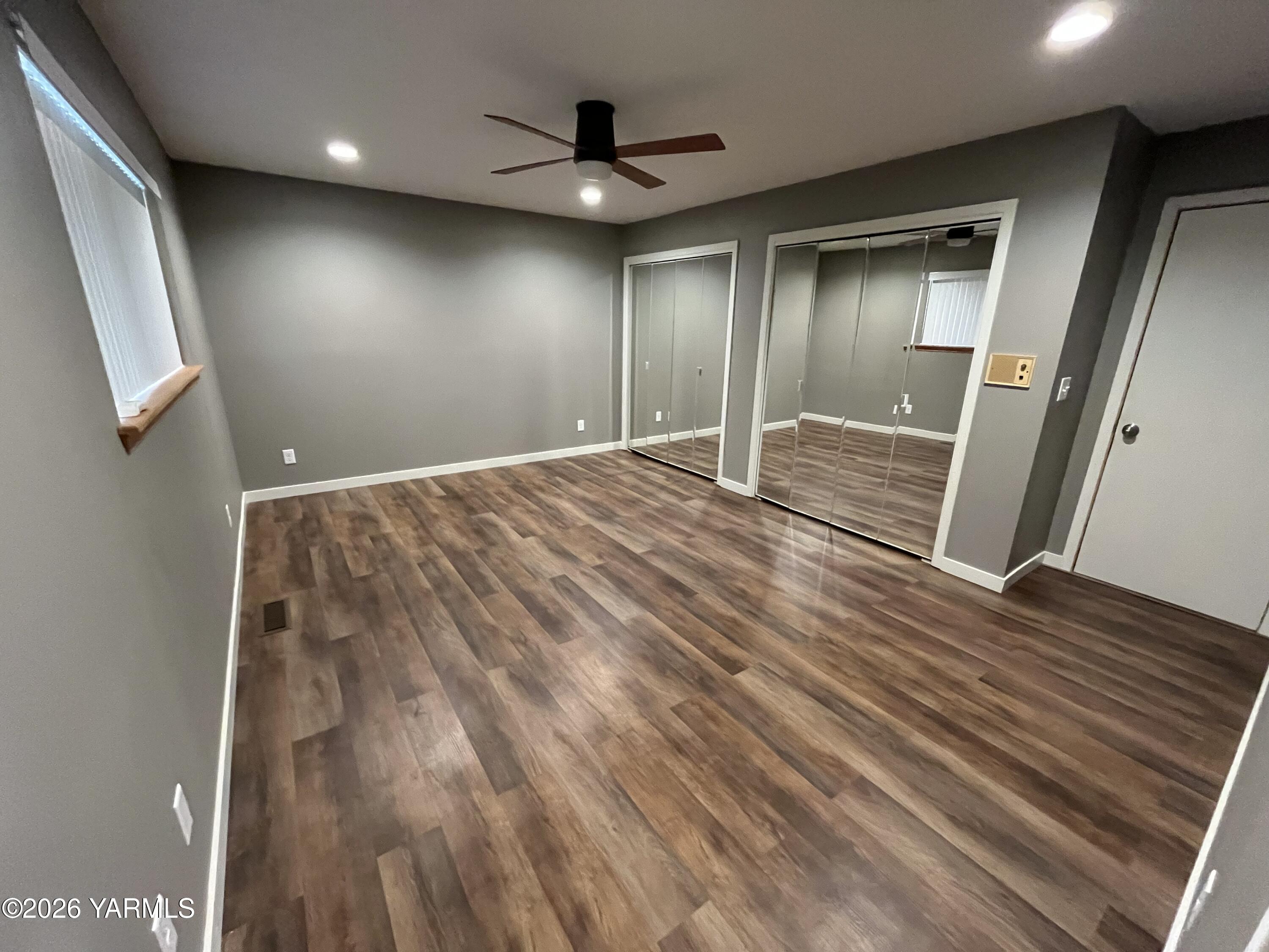330 Parish Rd