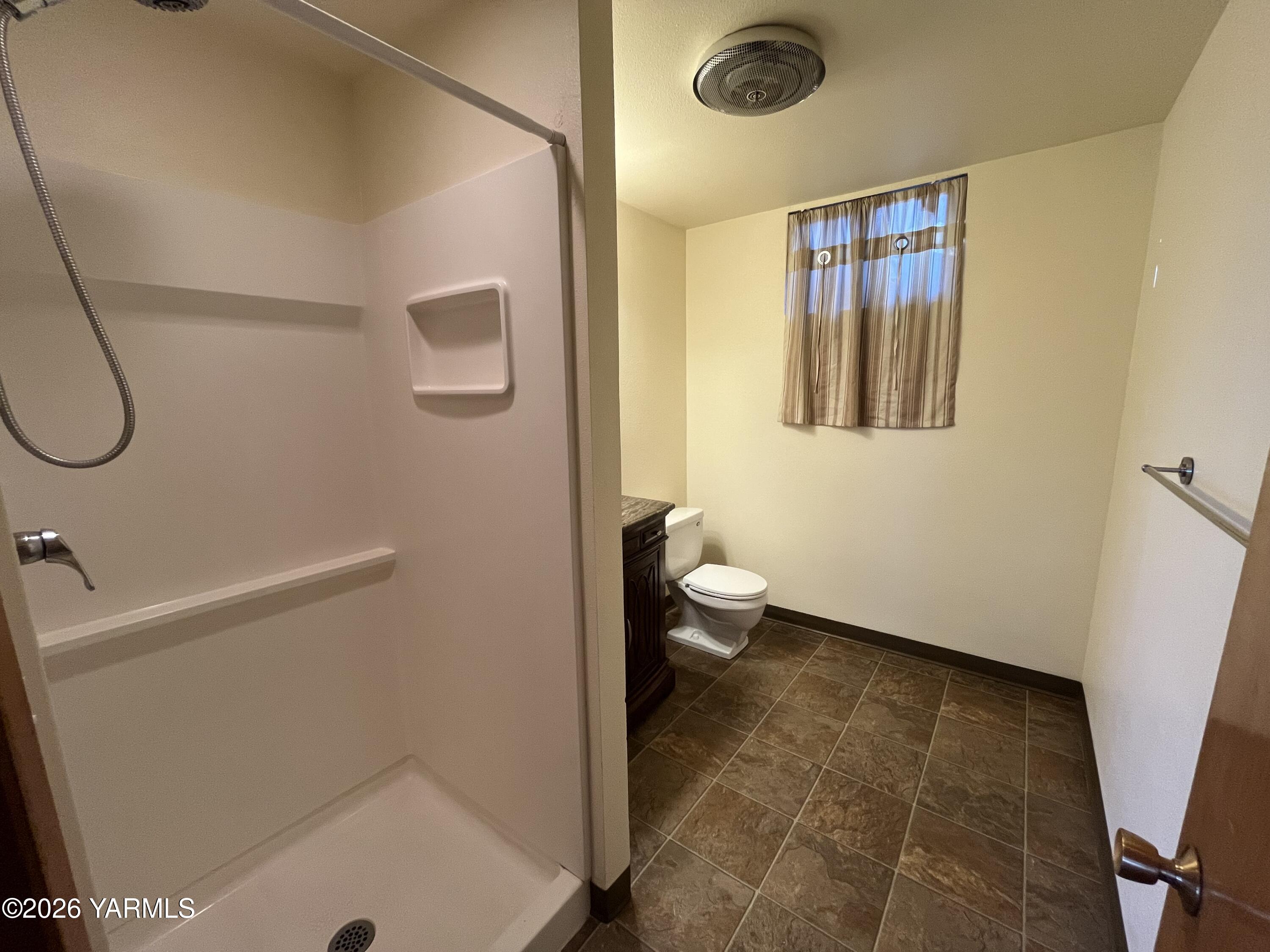 330 Parish Rd