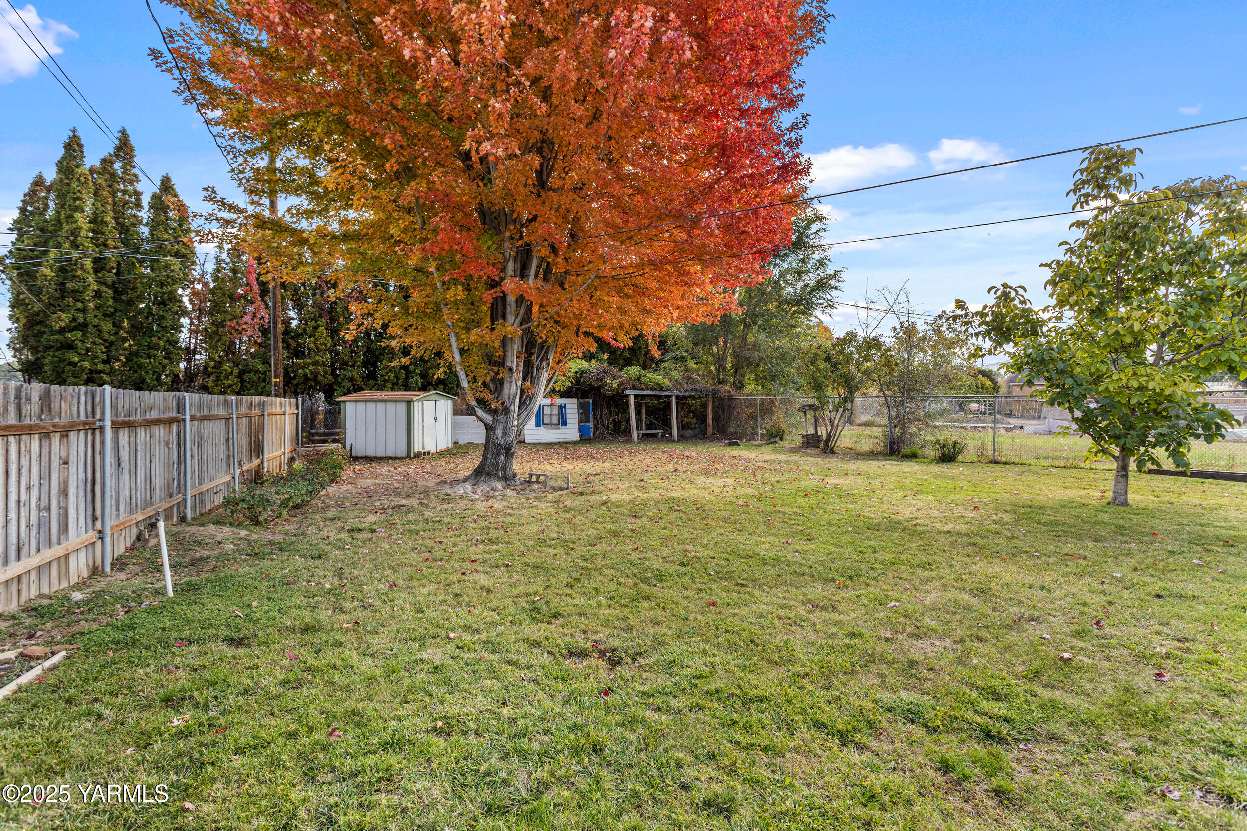 1801 Pleasant Ave