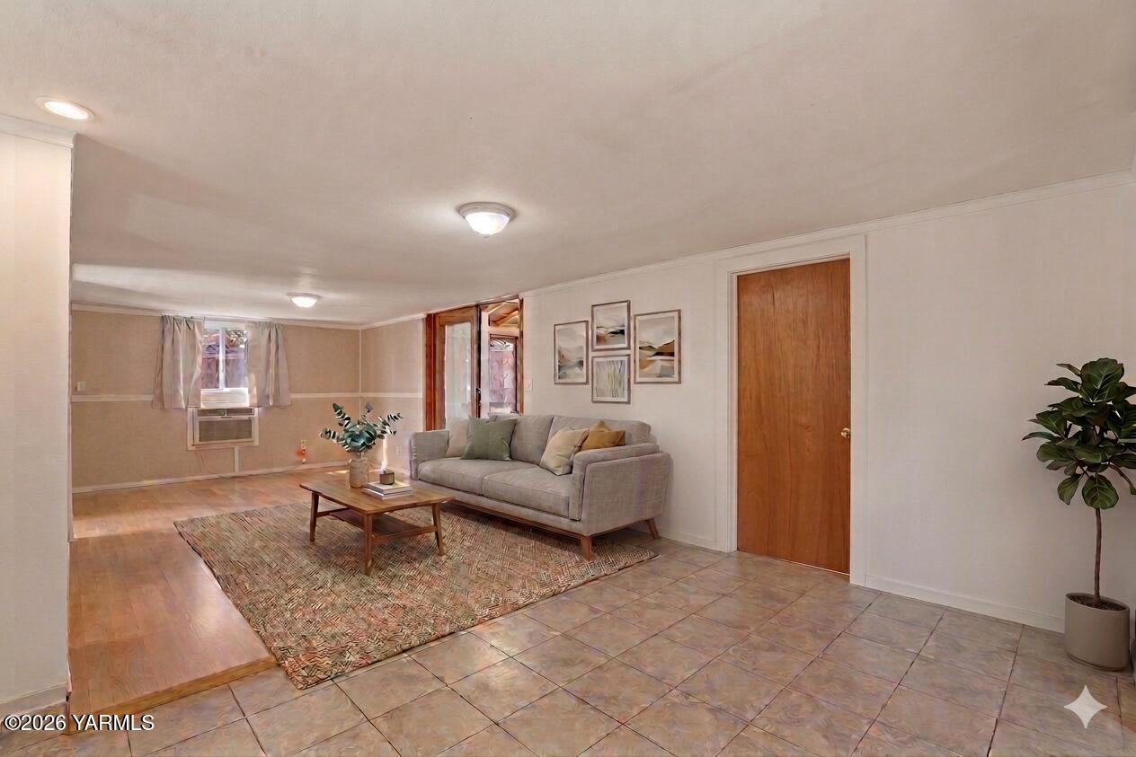 3012 Butterfield Rd
