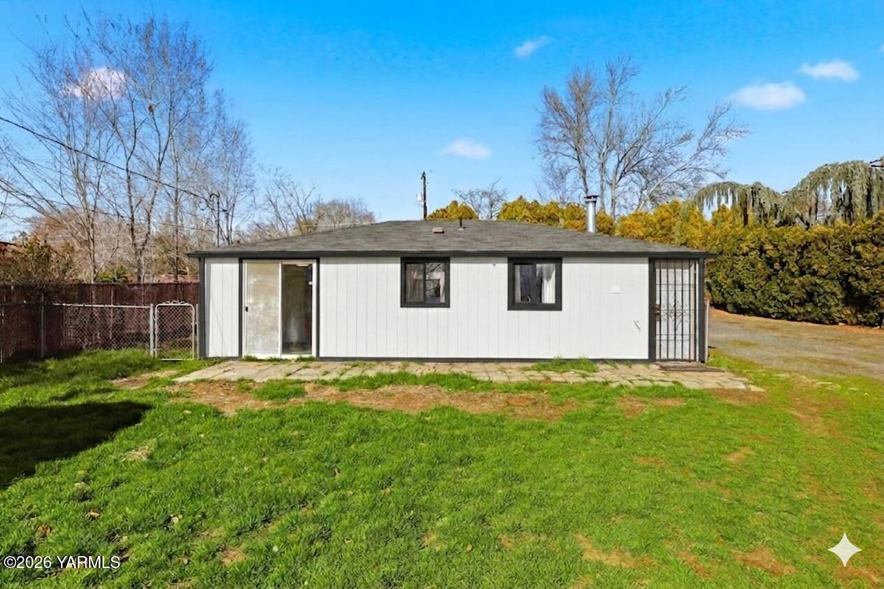 3012 Butterfield Rd