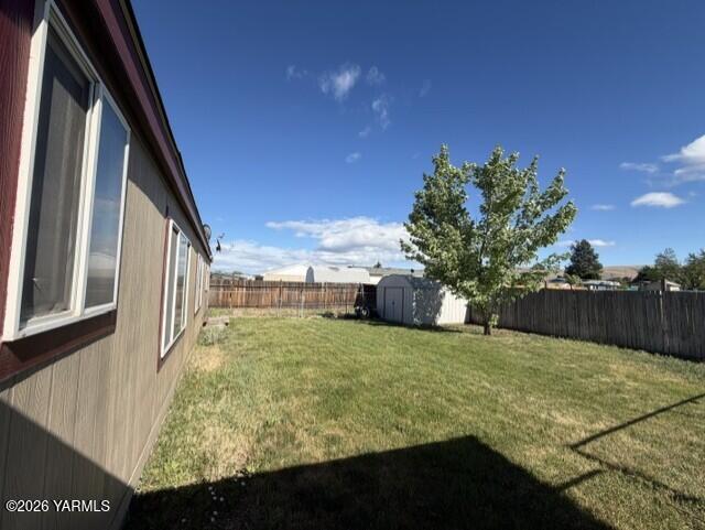 6104 Crestfields Rd