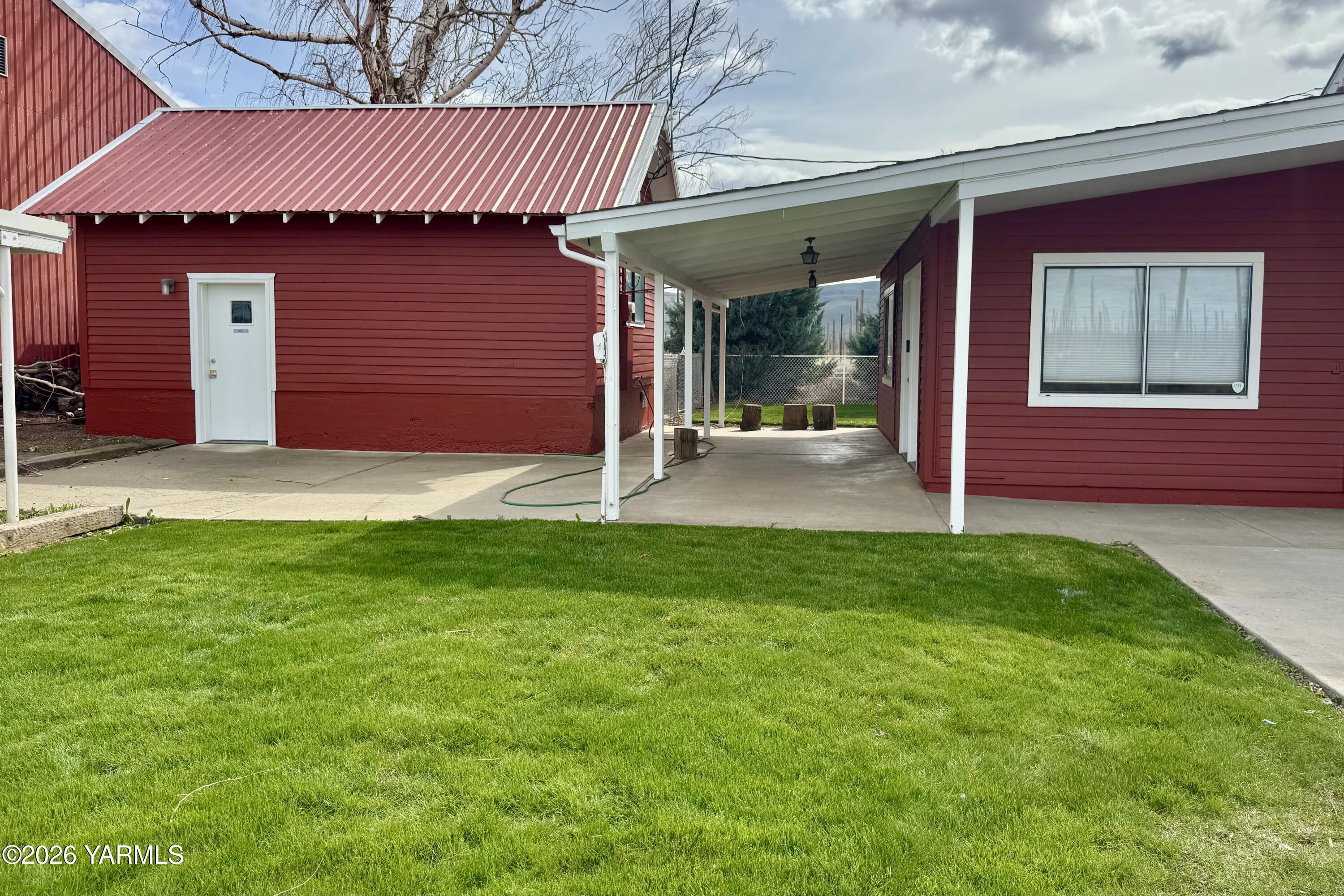 7801 Campbell Rd Unit: 1