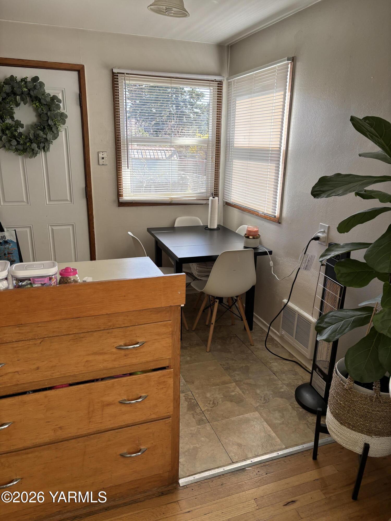 806/808 S 35th Ave Unit: 806/808