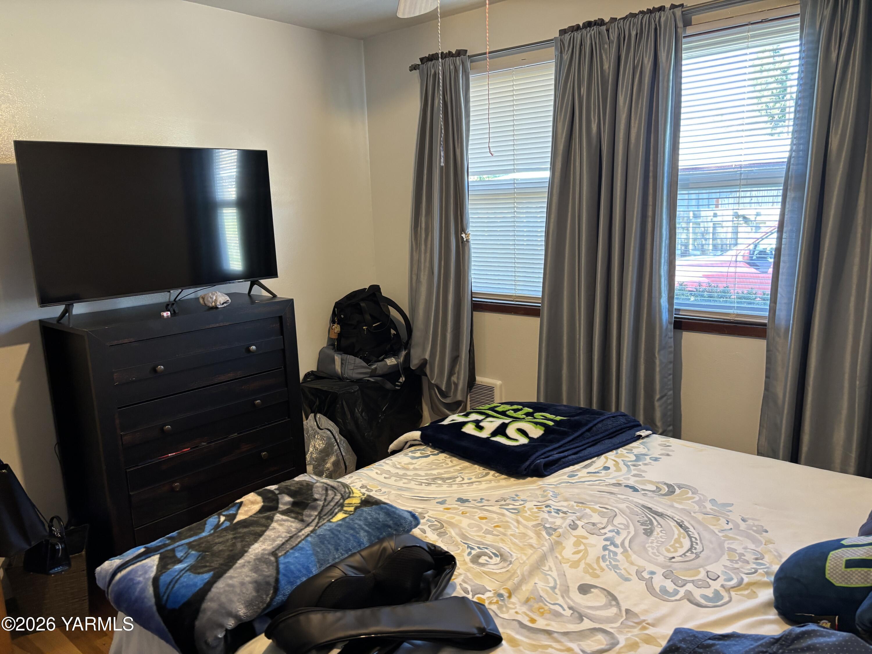 806/808 S 35th Ave Unit: 806/808