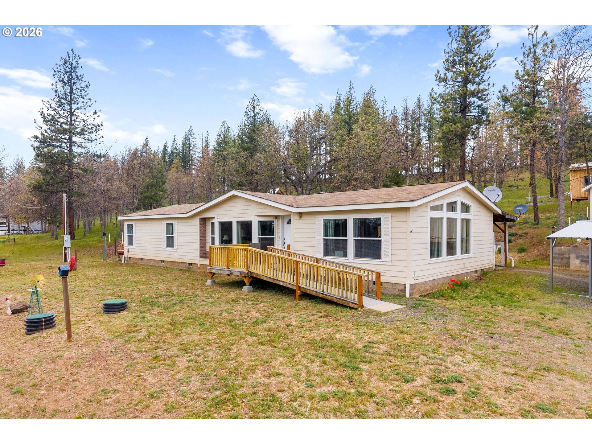 351 WOODLAND RD